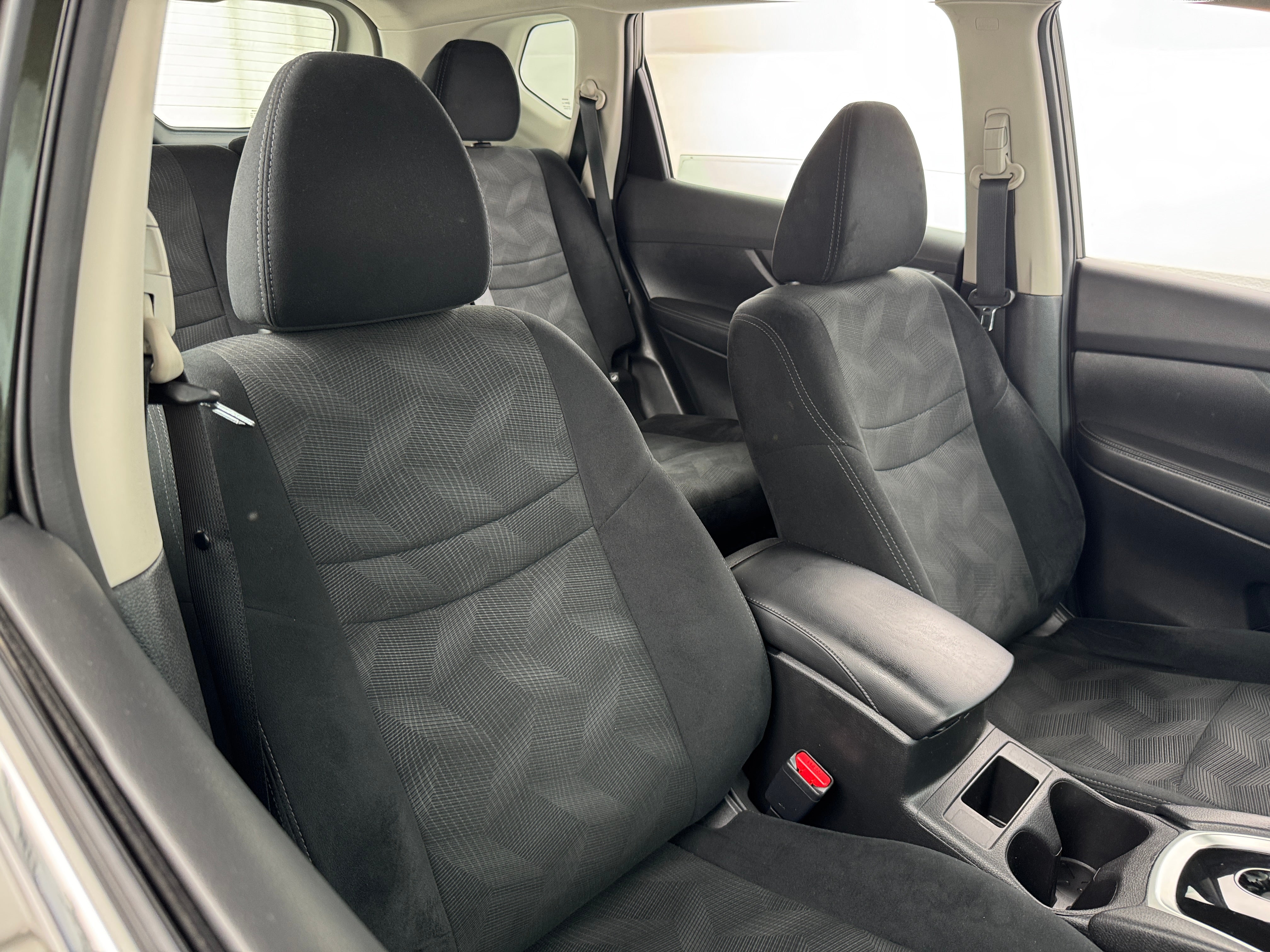 2016 Nissan Rogue S 2