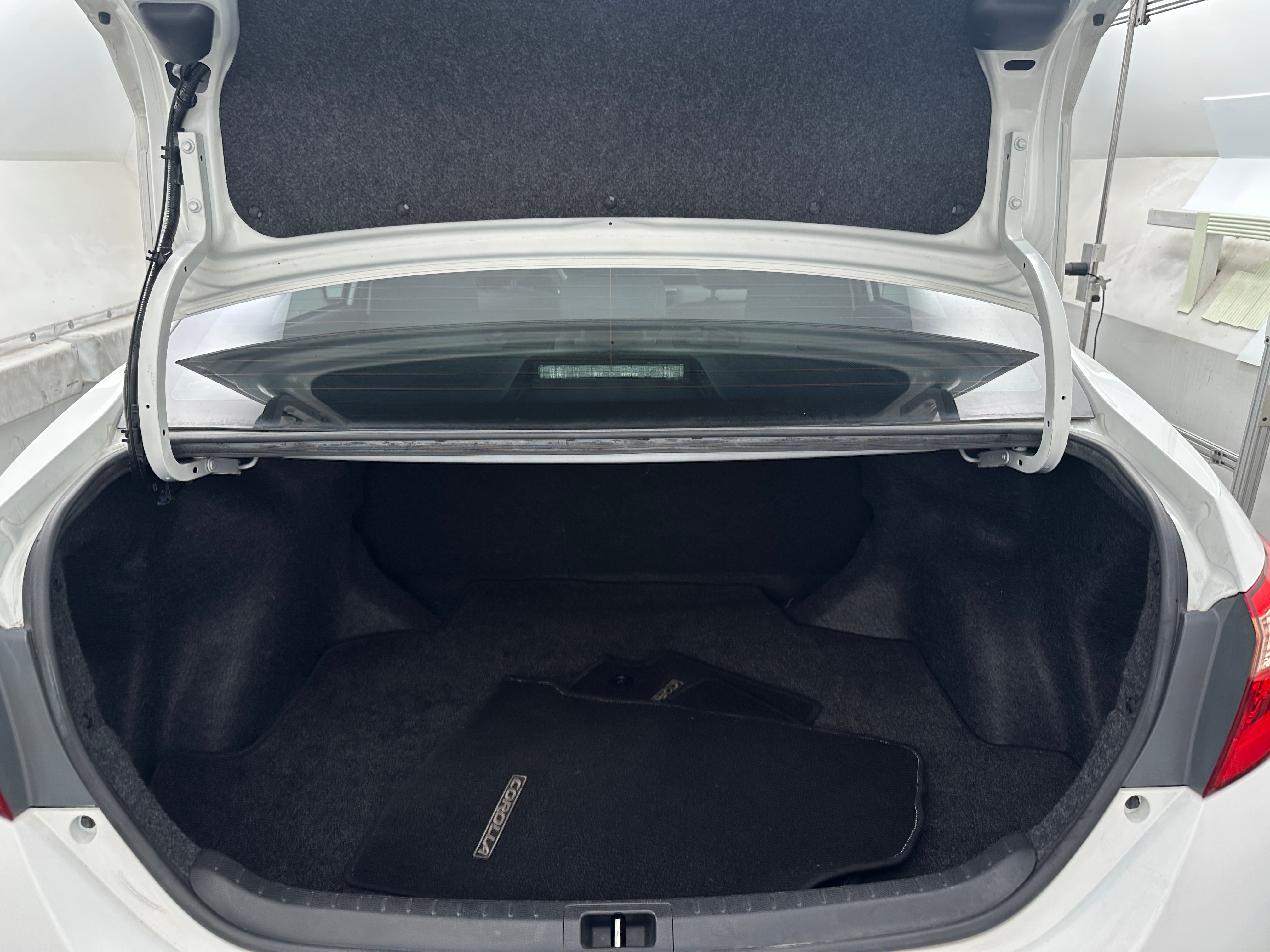 2017 Toyota Corolla LE 7
