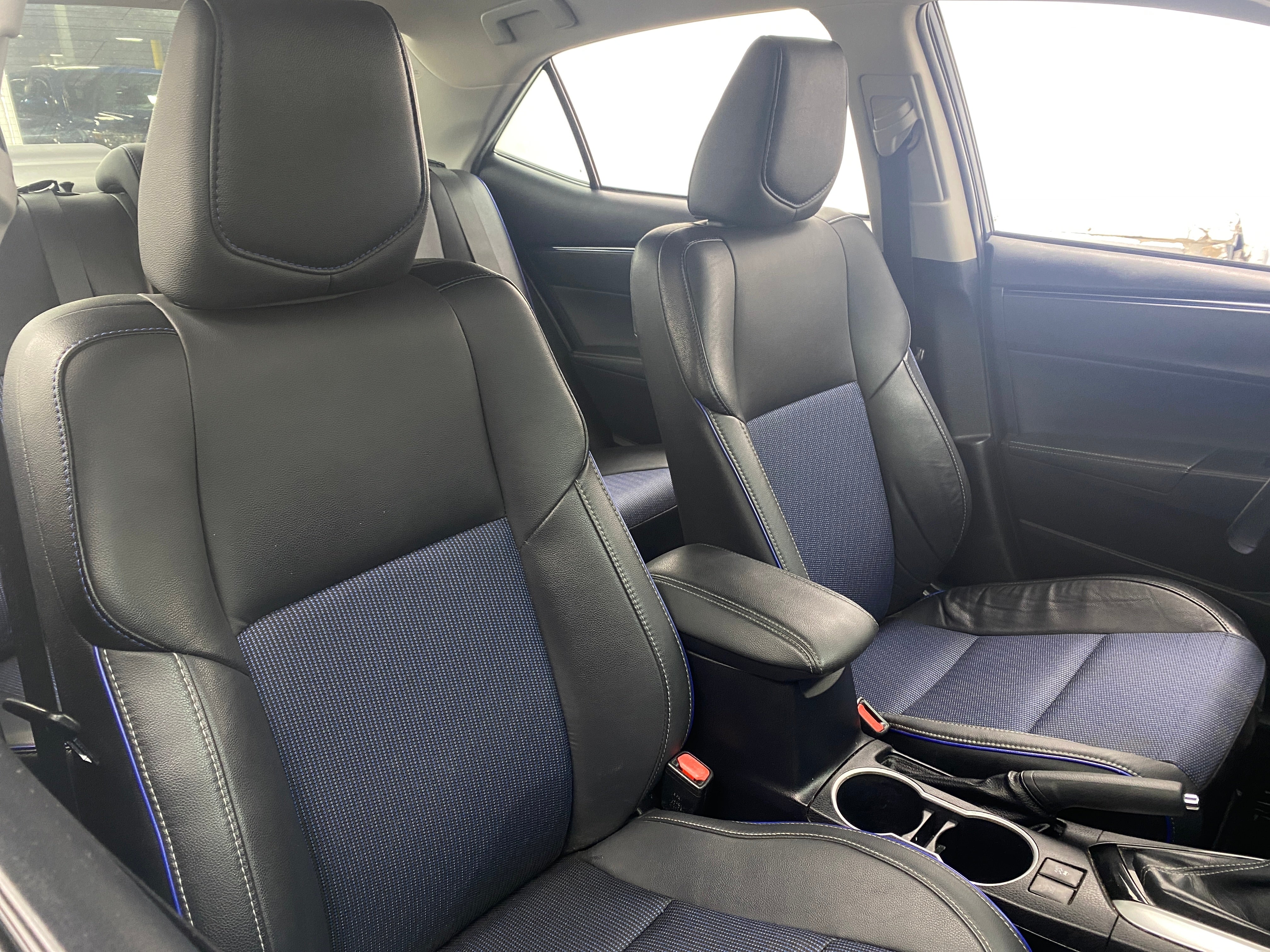 2019 Toyota Corolla SE 2