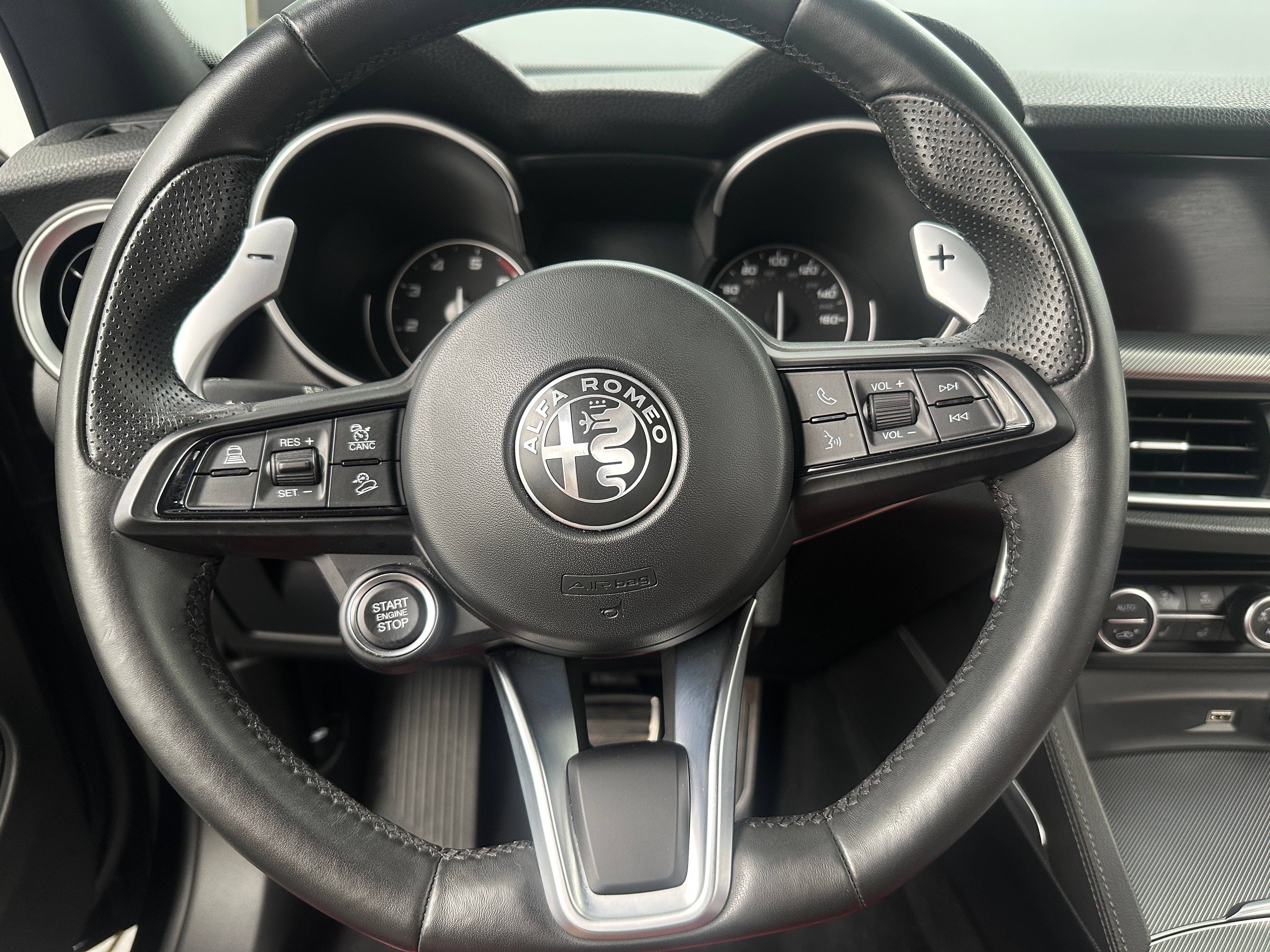 2022 Alfa Romeo Stelvio Ti 4