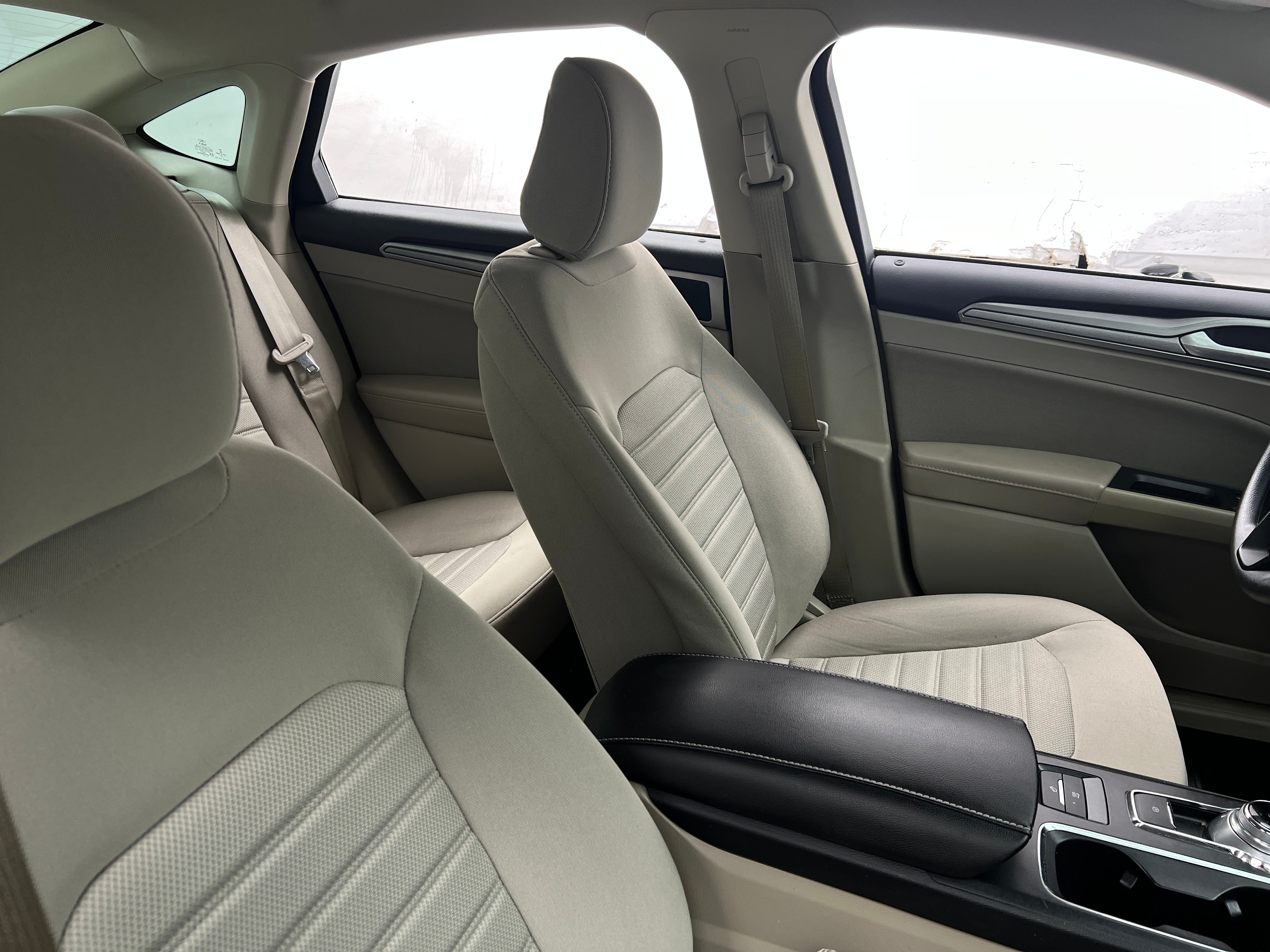 2020 Ford Fusion  2
