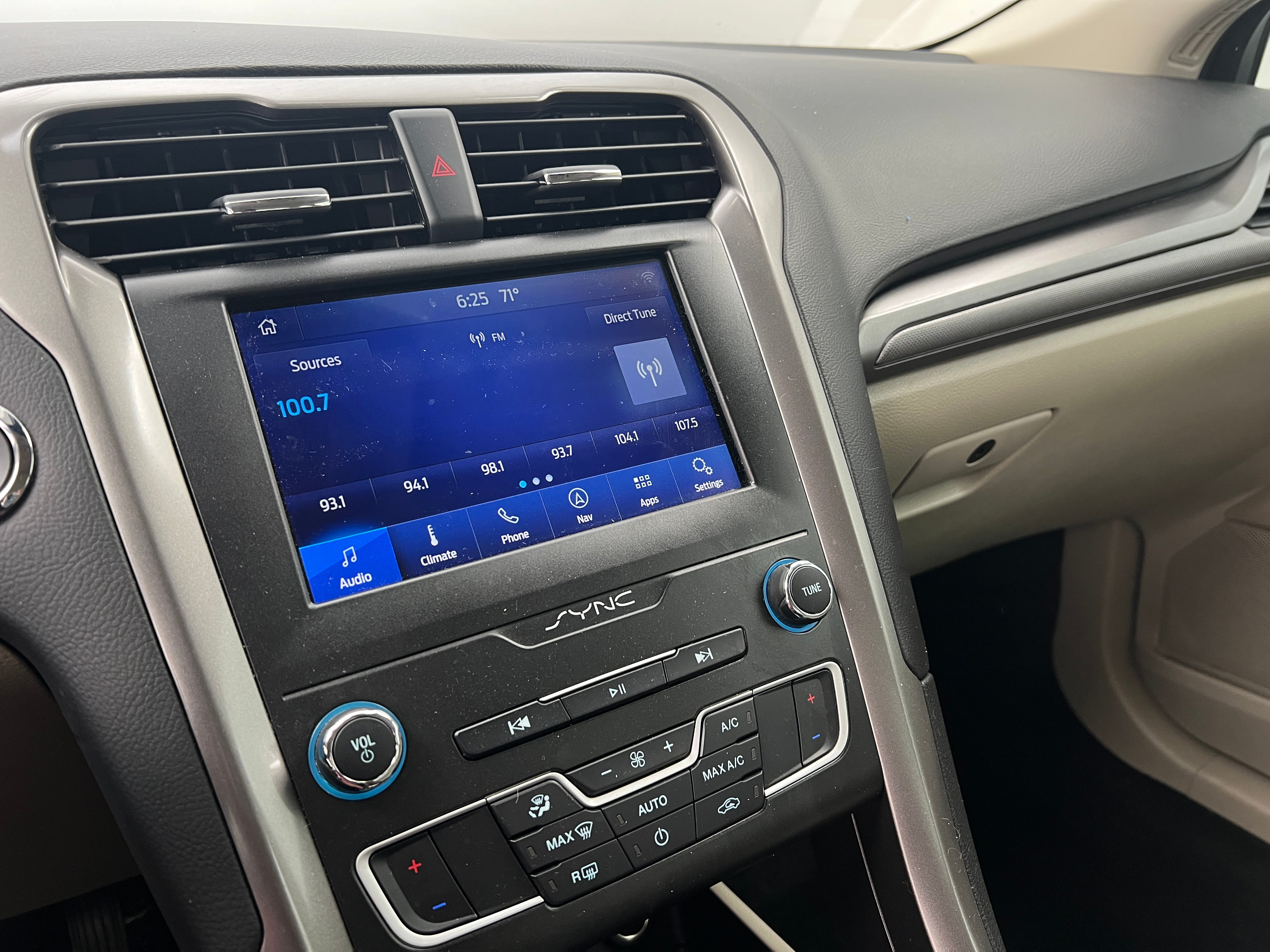 2020 Ford Fusion  4