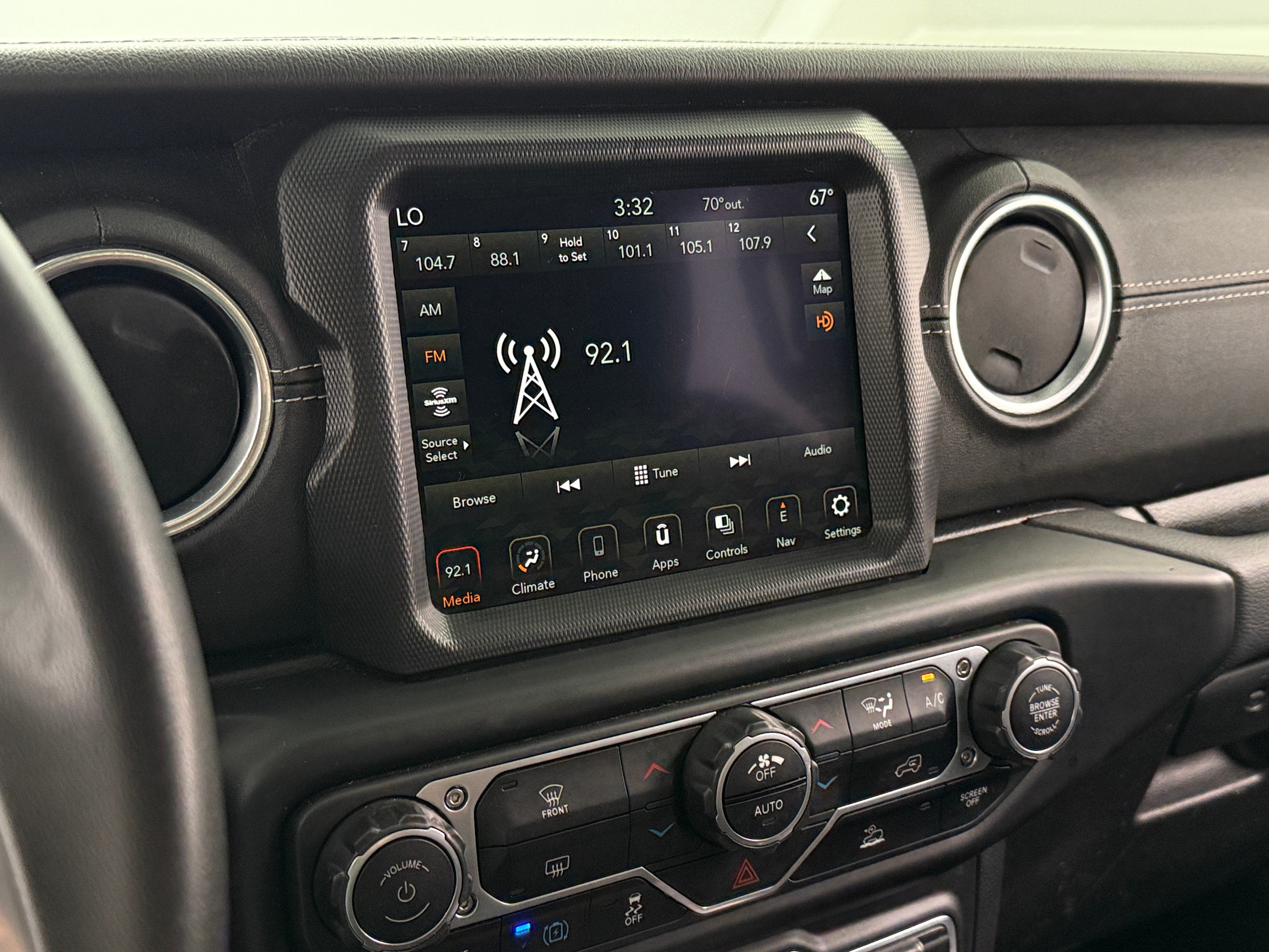 2023 Jeep Wrangler Sahara 4xe 3