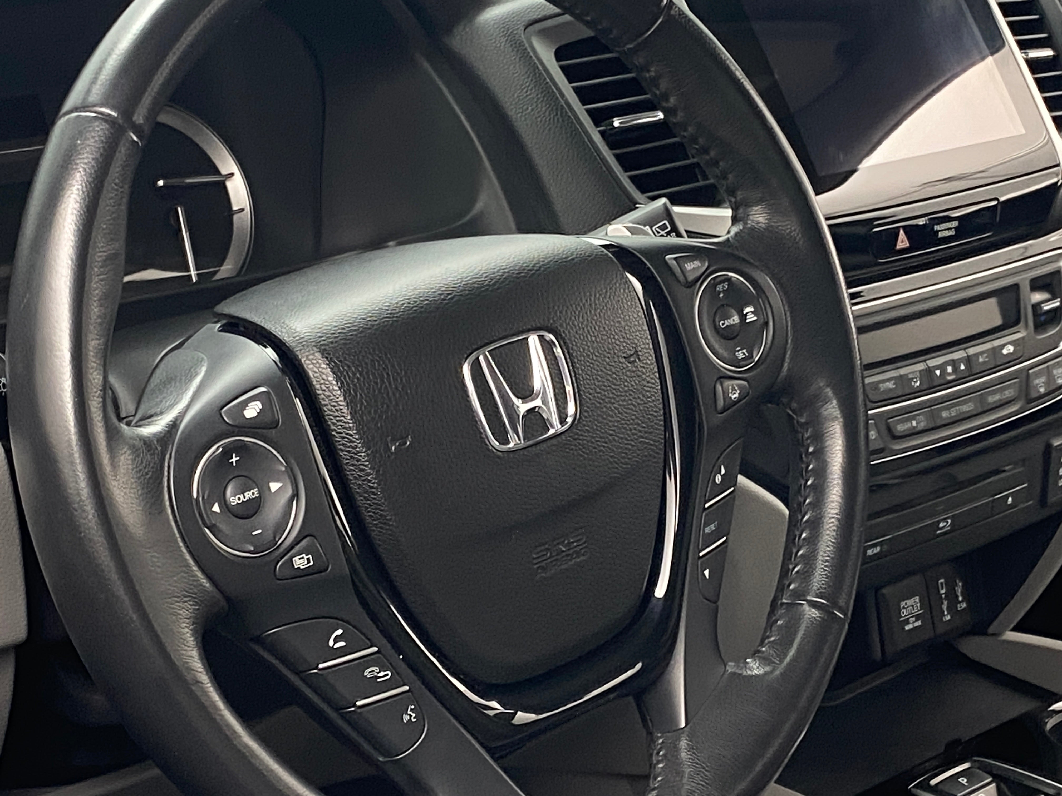 2017 Honda Pilot Touring 4