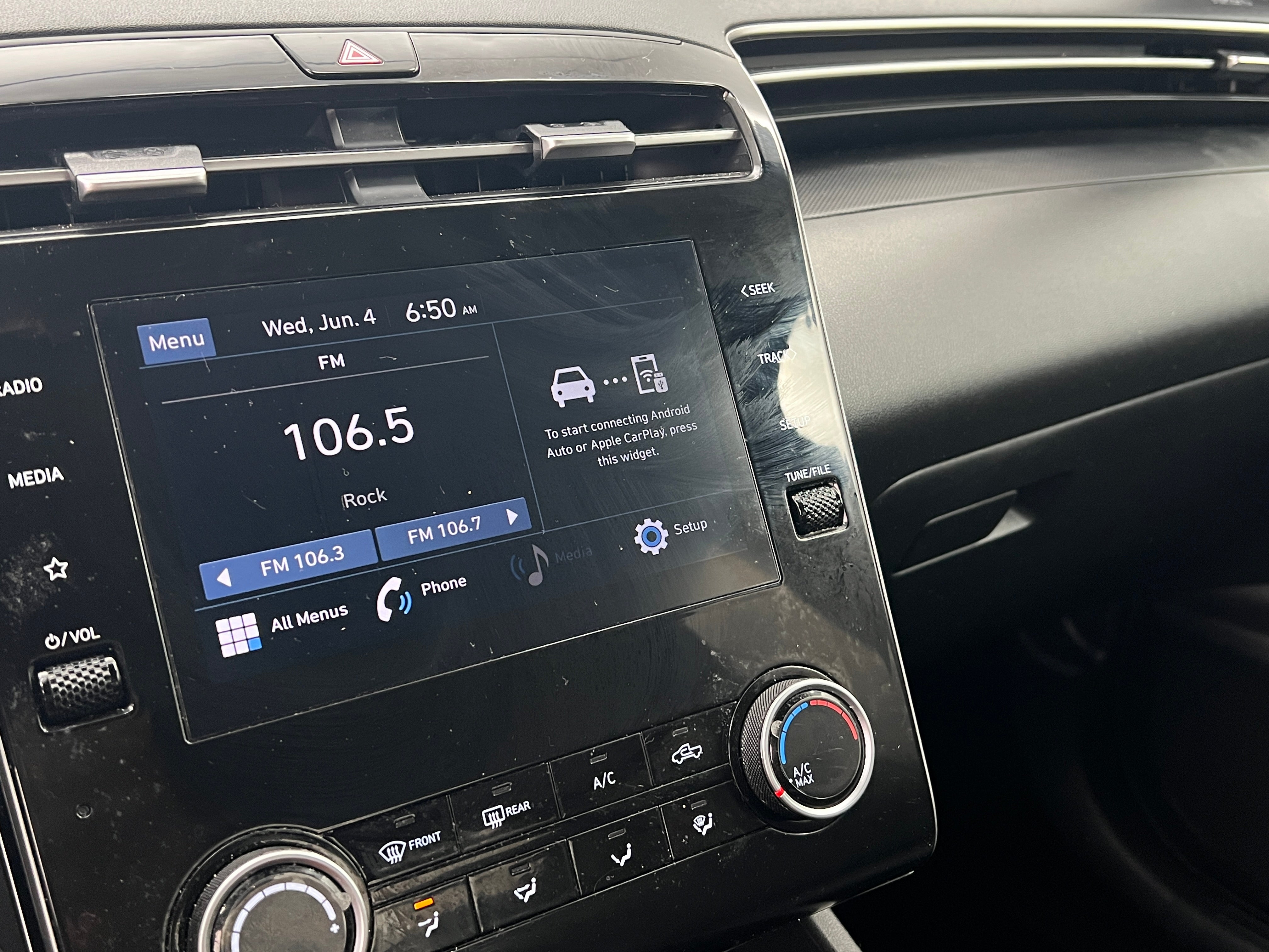 2023 Hyundai Santa Cruz SE 4
