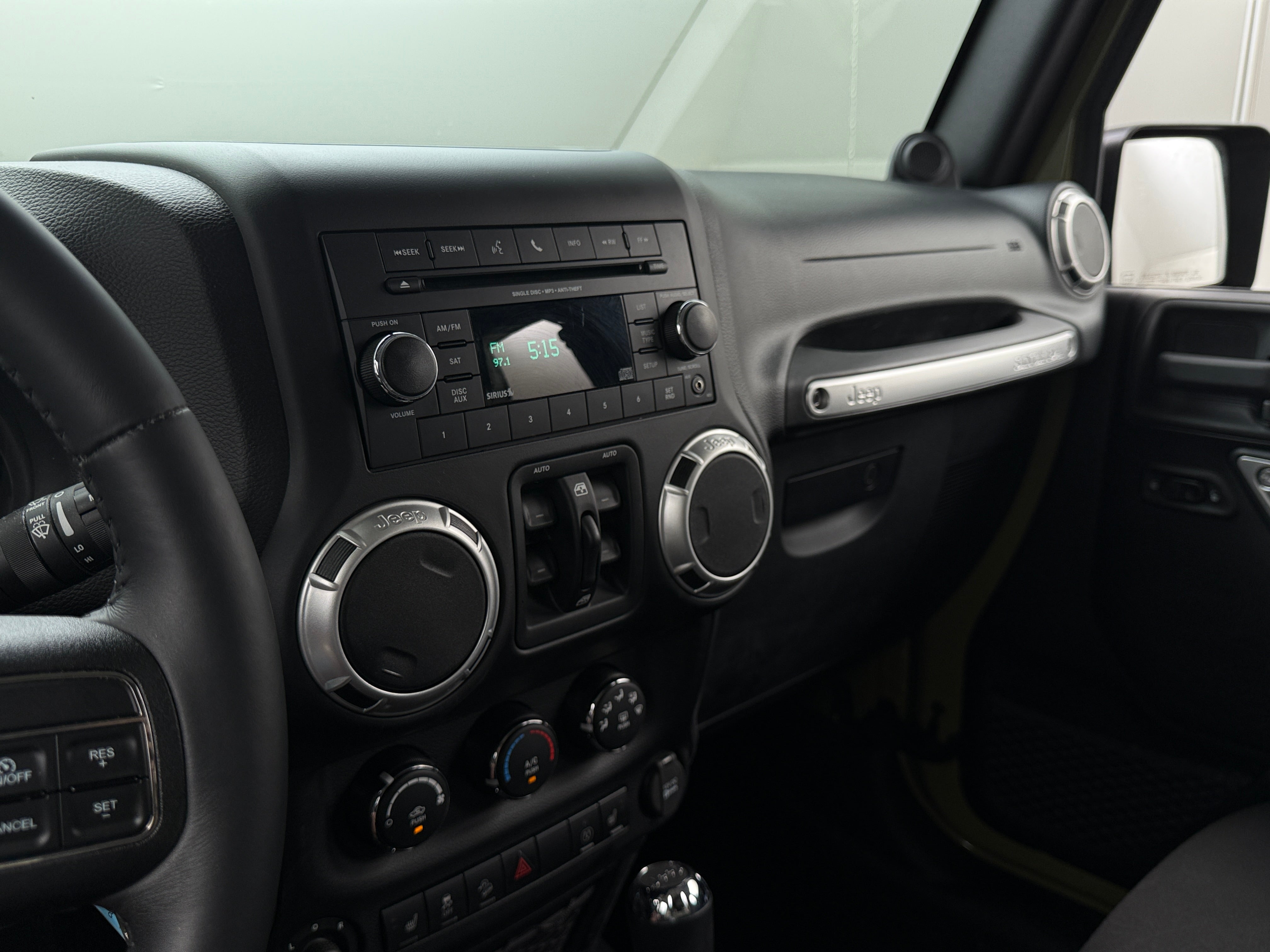 2013 Jeep Wrangler Unlimited Sahara 4