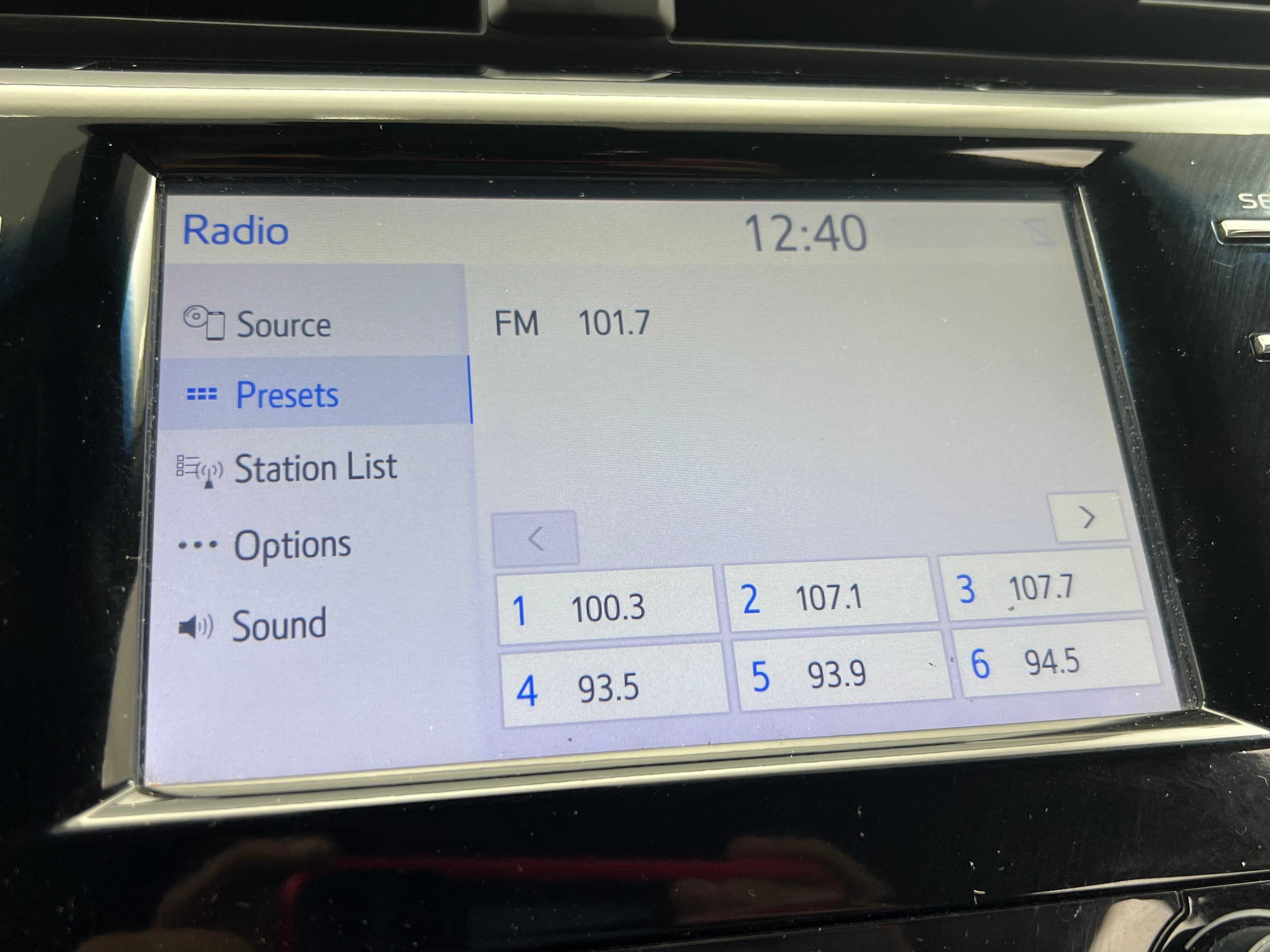 2018 Toyota Camry SE 4
