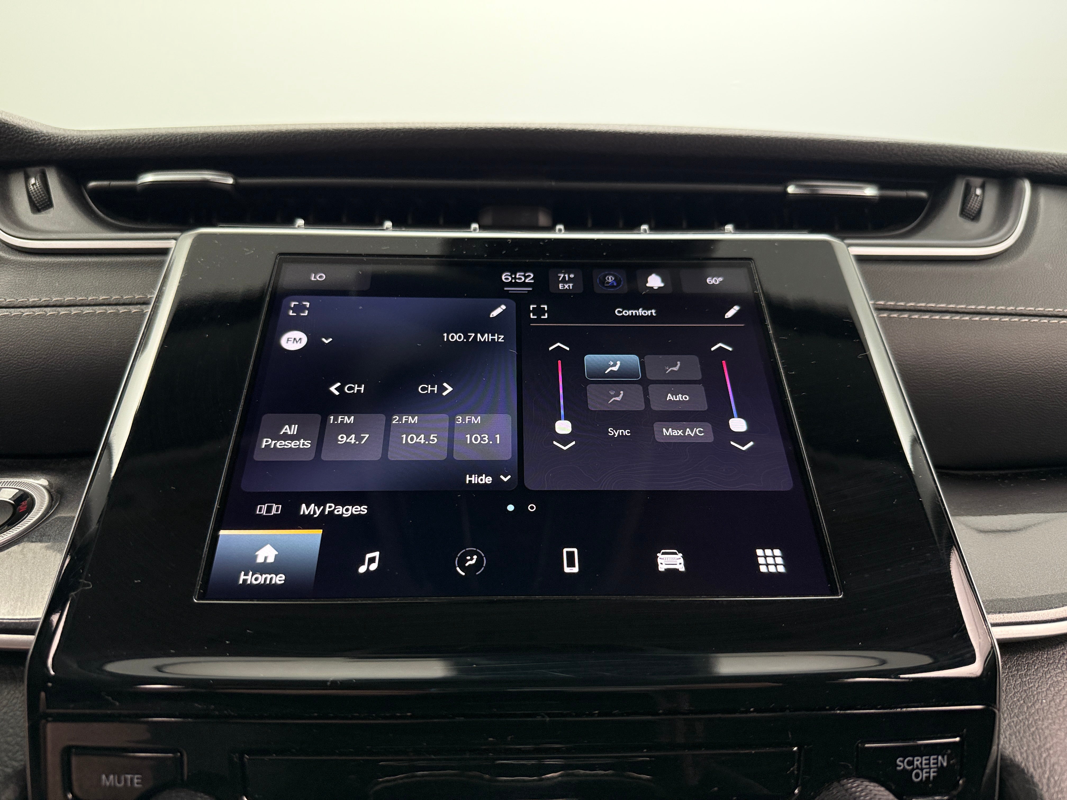 2023 Jeep Grand Cherokee L Laredo 4