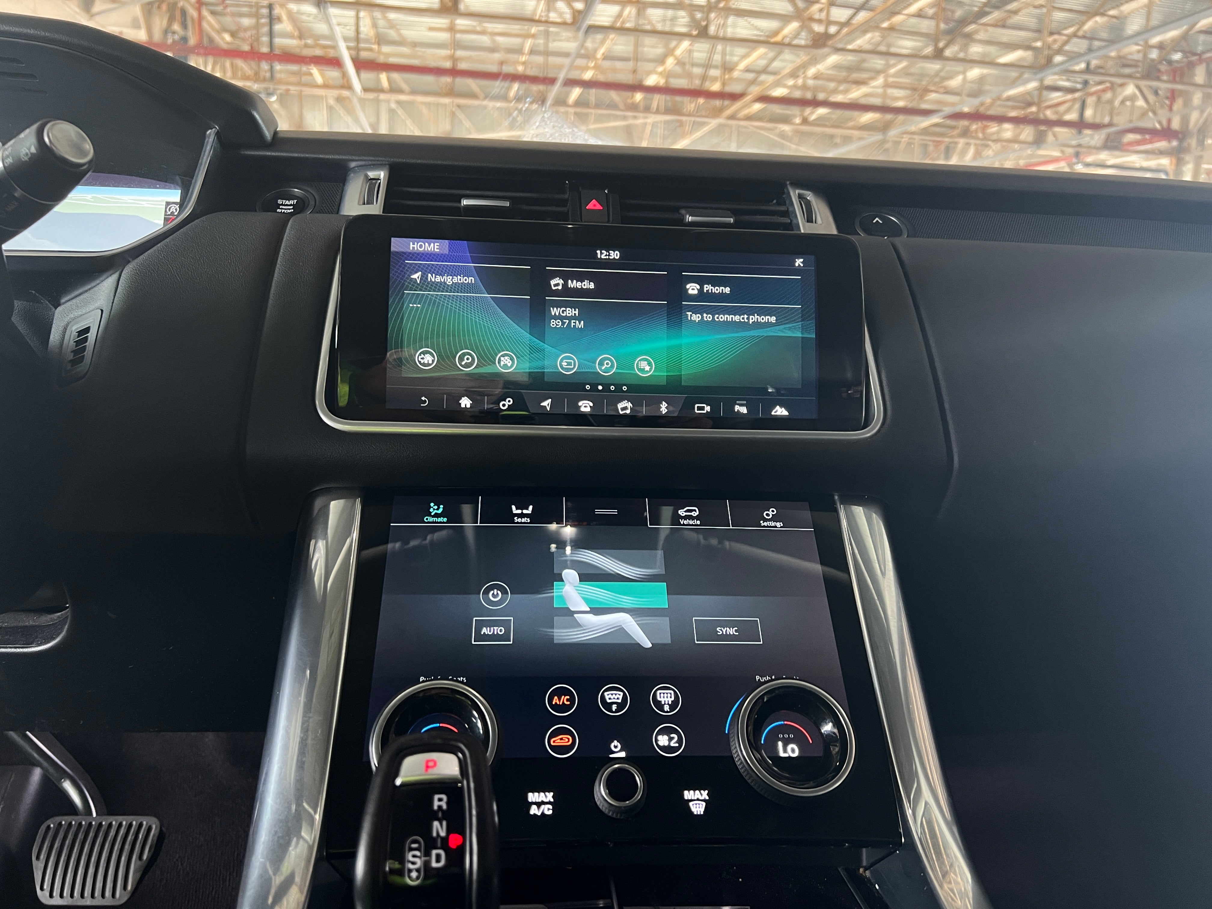 2020 Land Rover Range Rover Sport SE 3