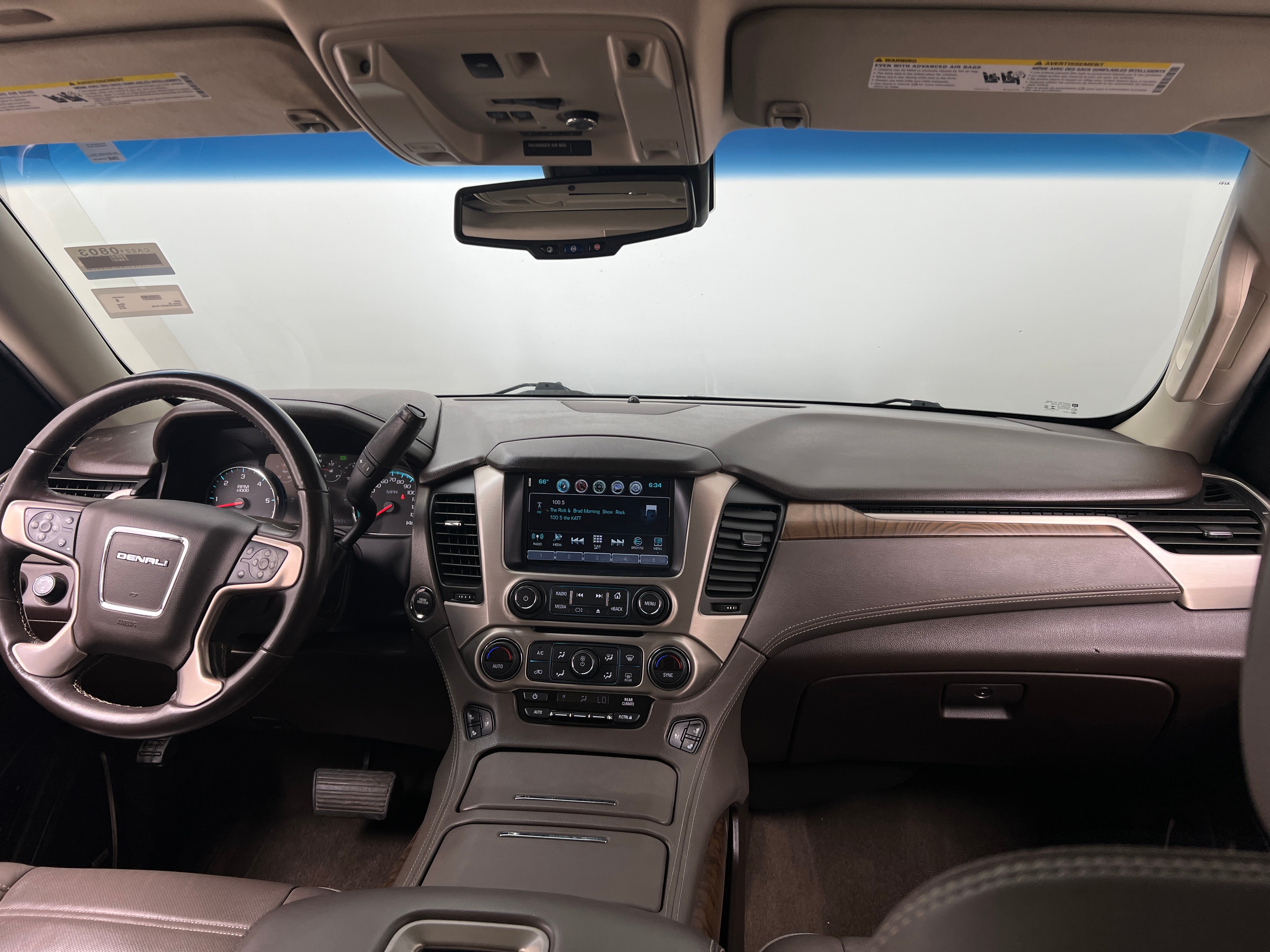 2019 GMC Yukon XL Denali 2