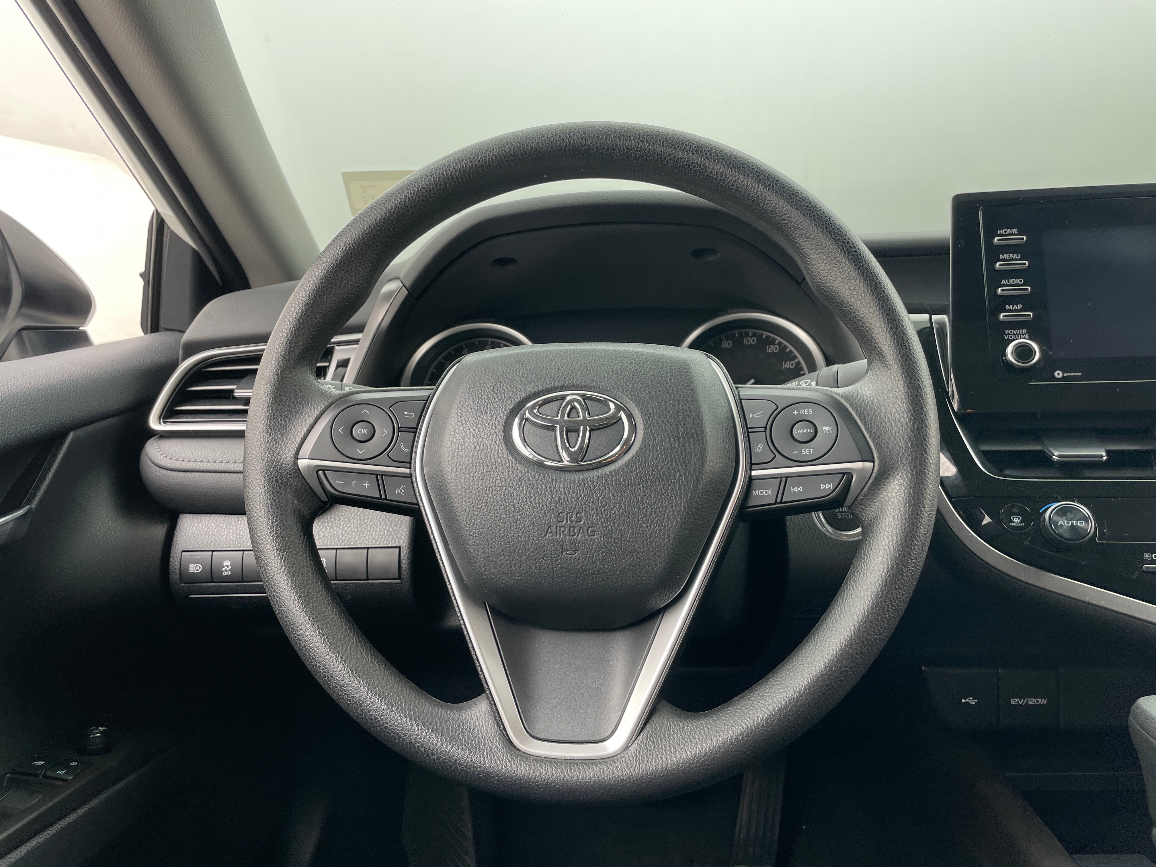 2022 Toyota Camry LE 5
