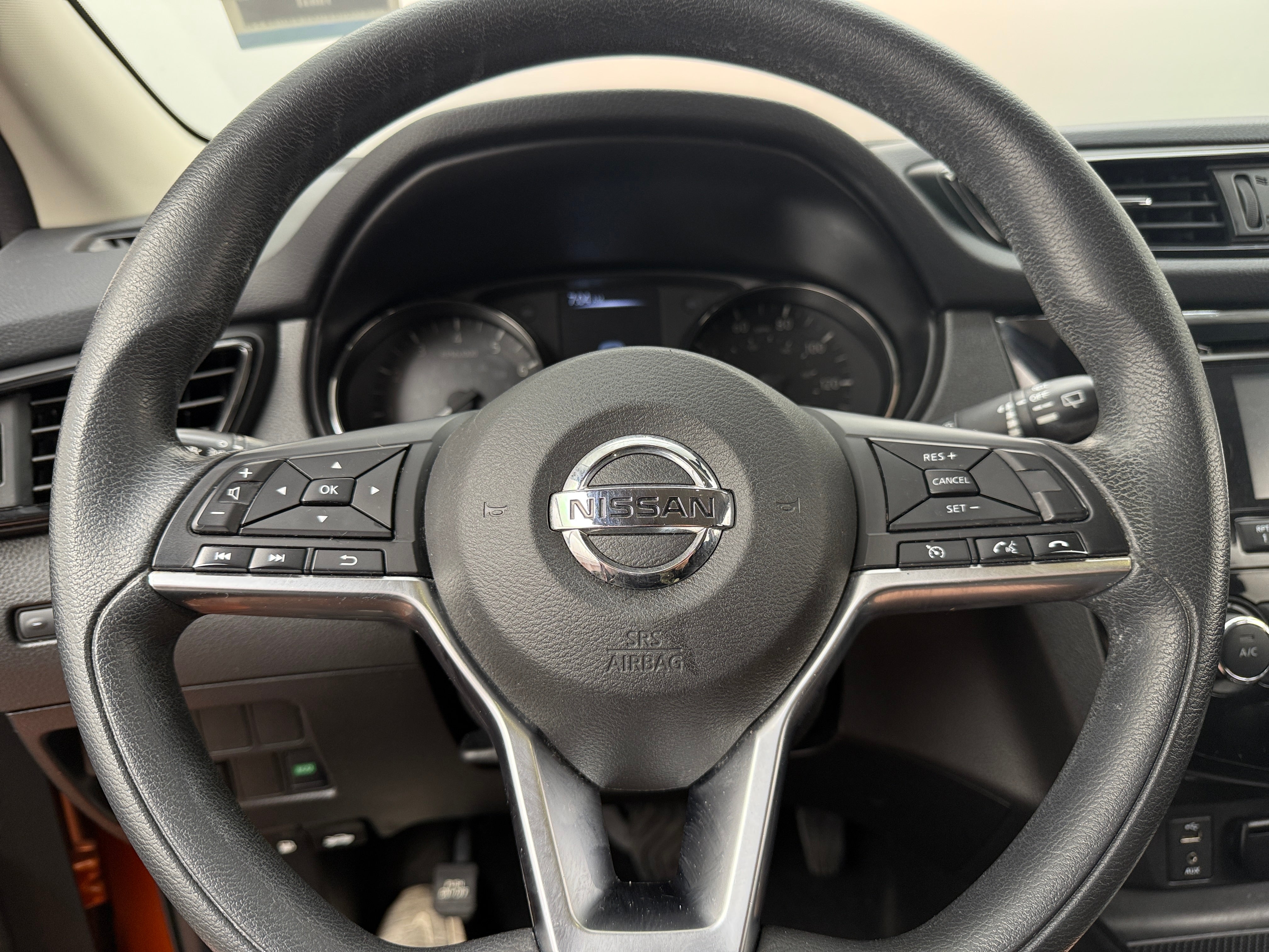 2017 Nissan Rogue Sport S 5