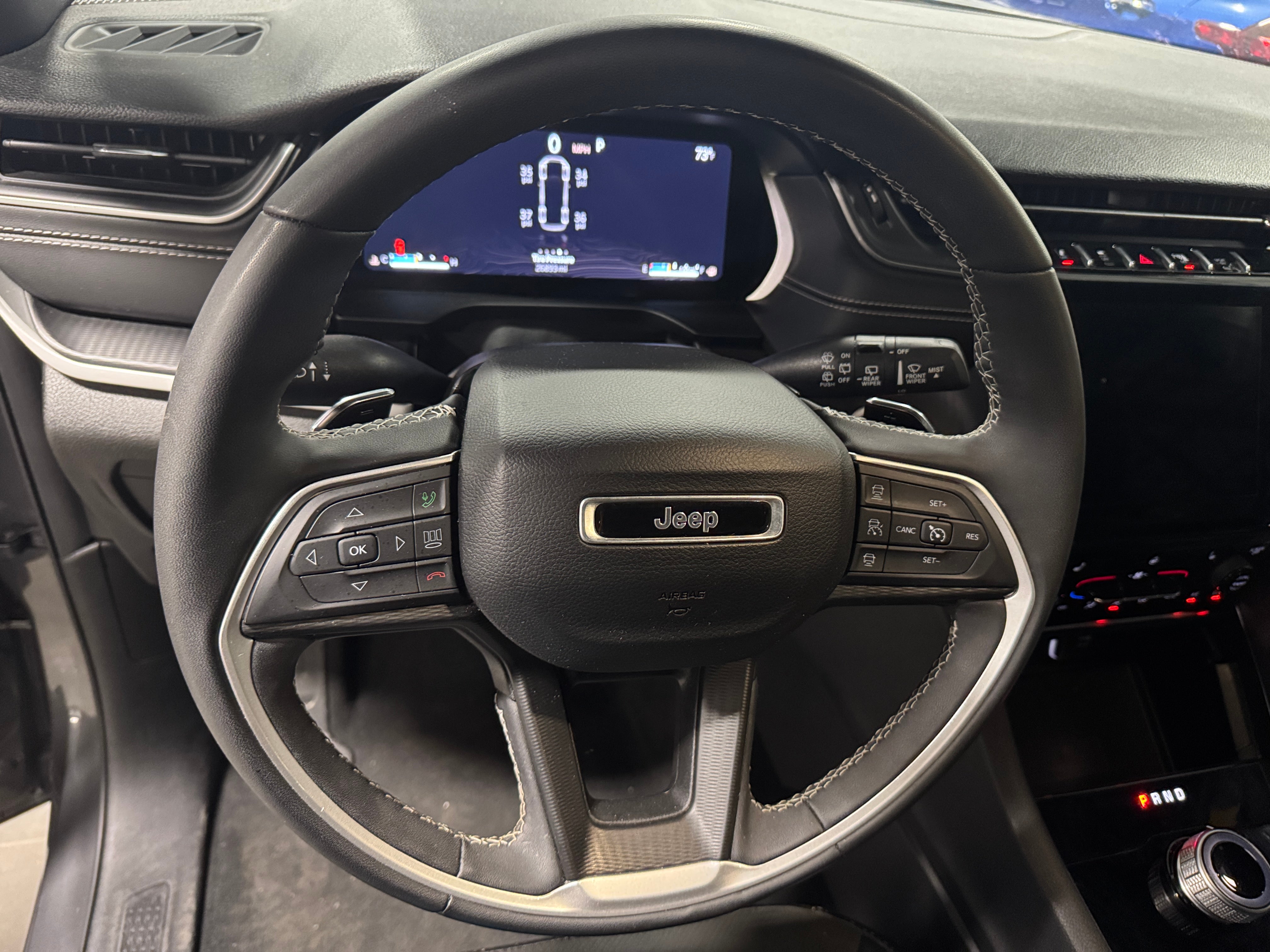 2024 Jeep Grand Cherokee L Altitude 5