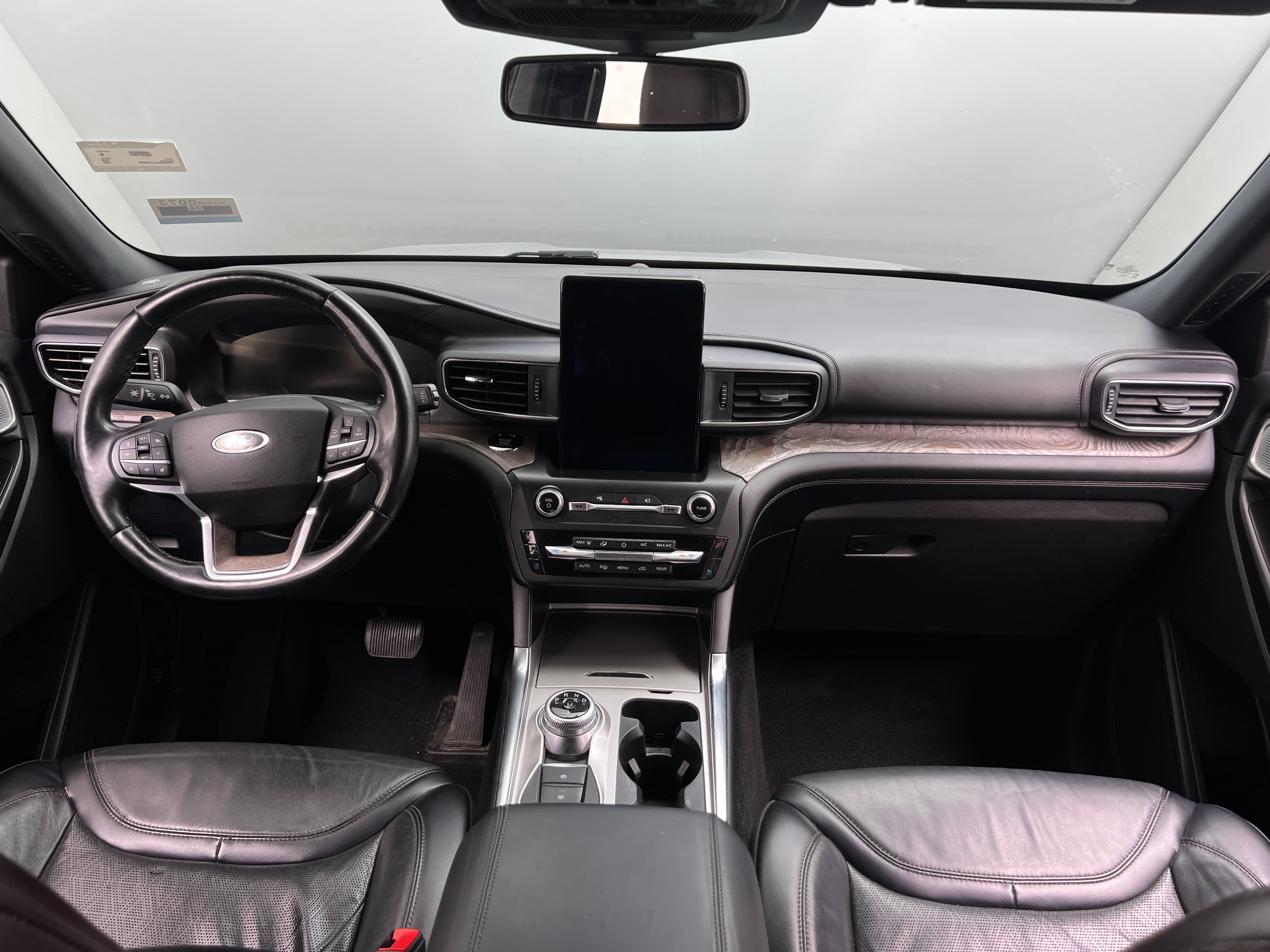 2020 Ford Explorer Platinum 2