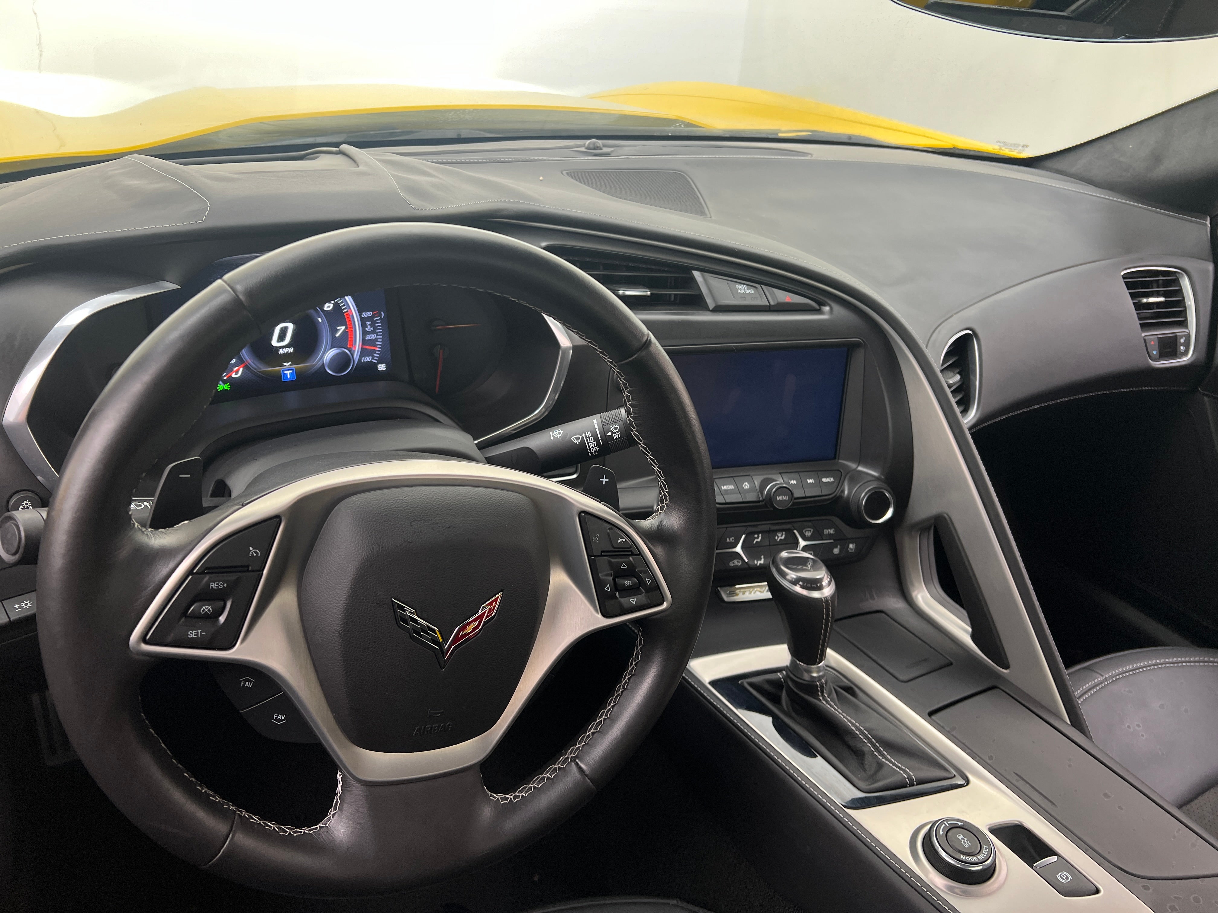 2015 Chevrolet Corvette Stingray 2