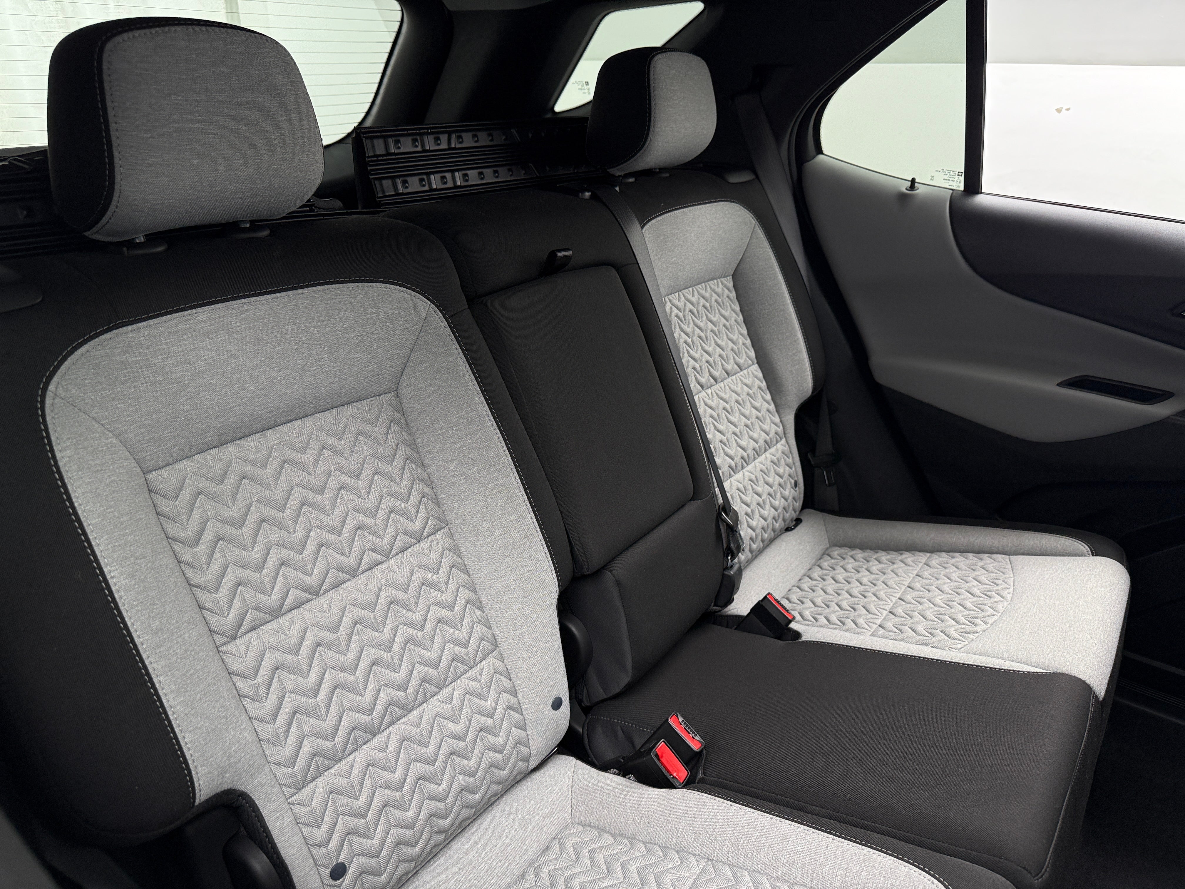 2022 Chevrolet Equinox LS 6