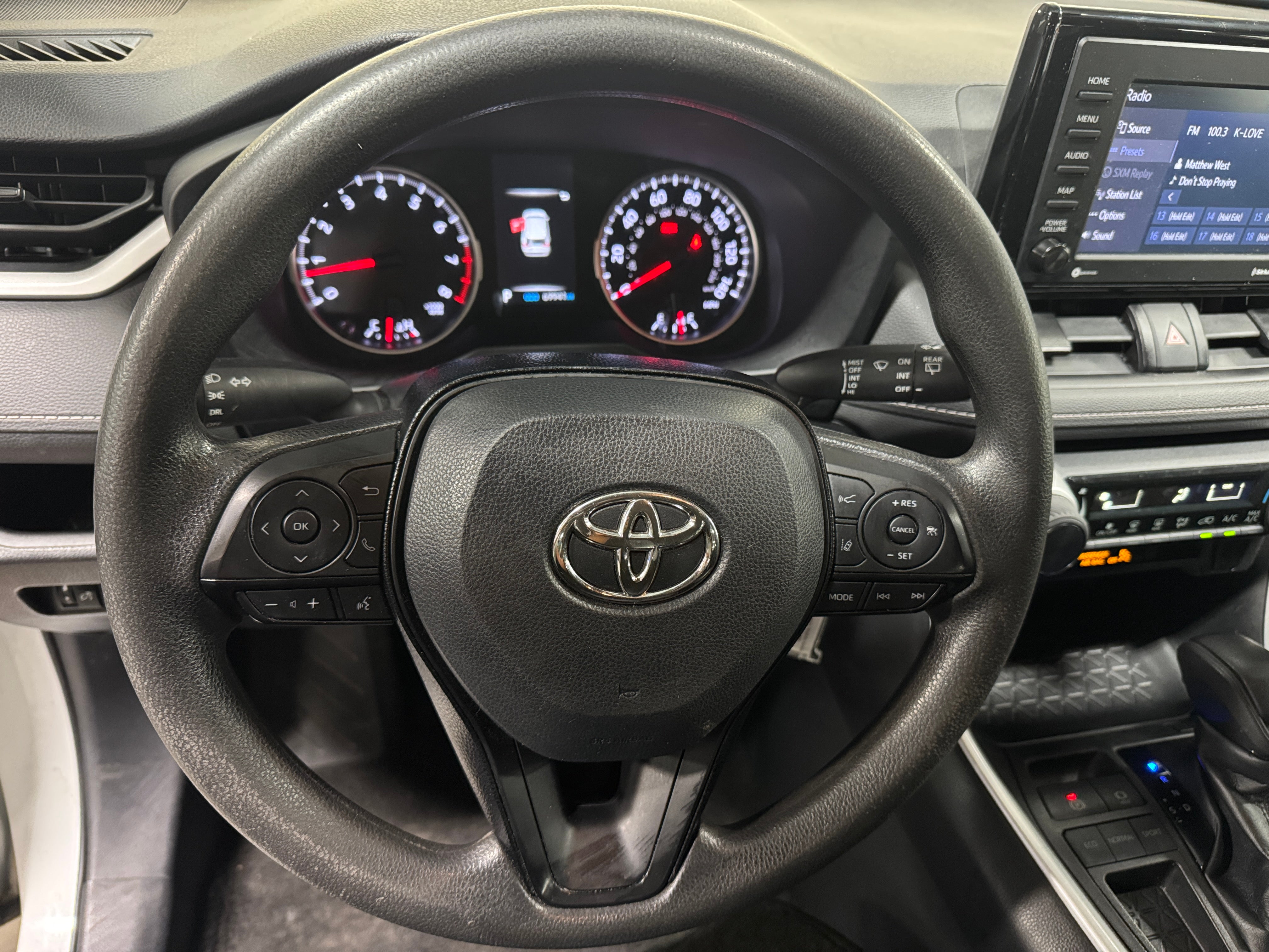 2021 Toyota RAV4 LE 5