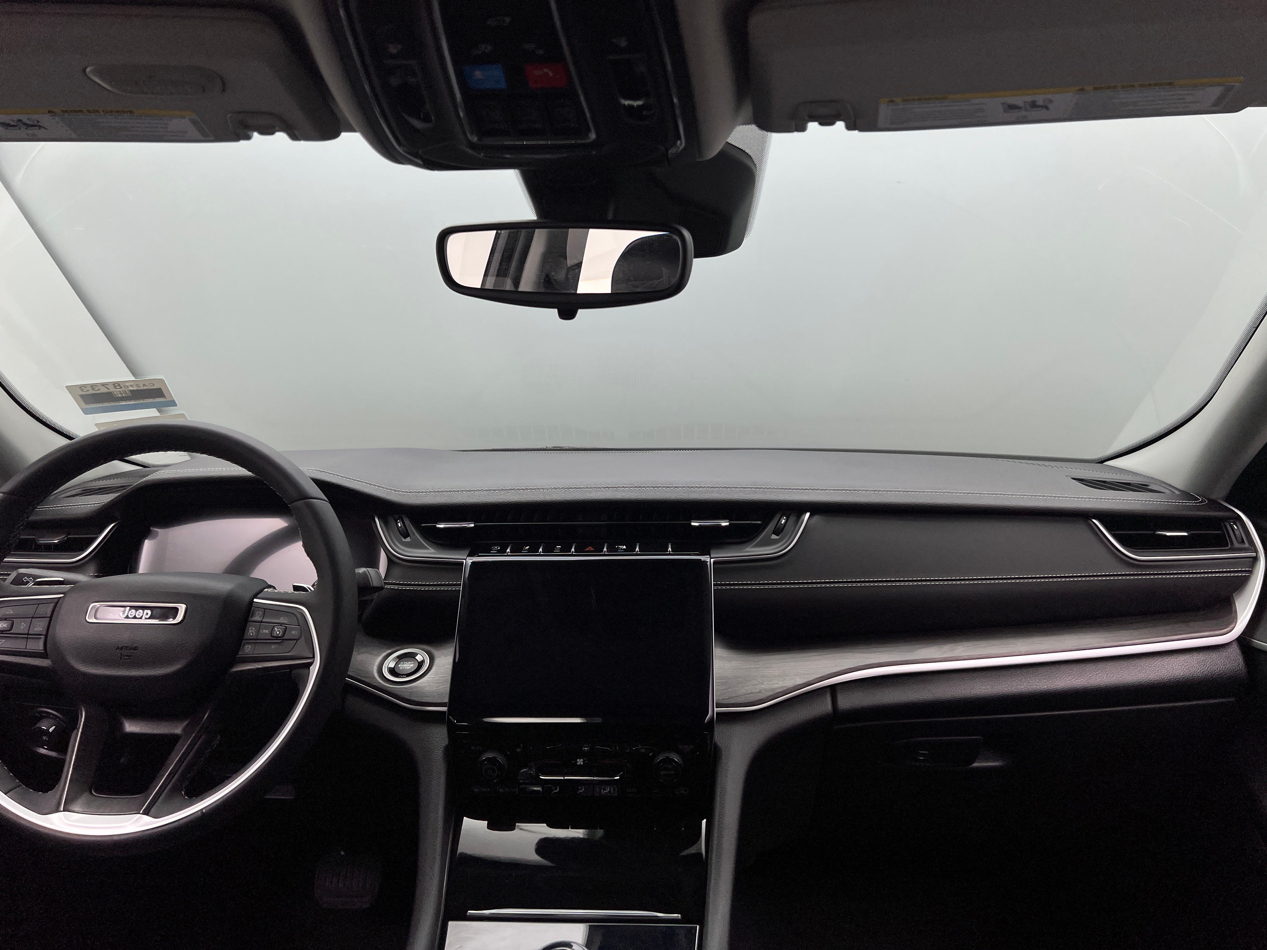2023 Jeep Grand Cherokee Limited Edition 2
