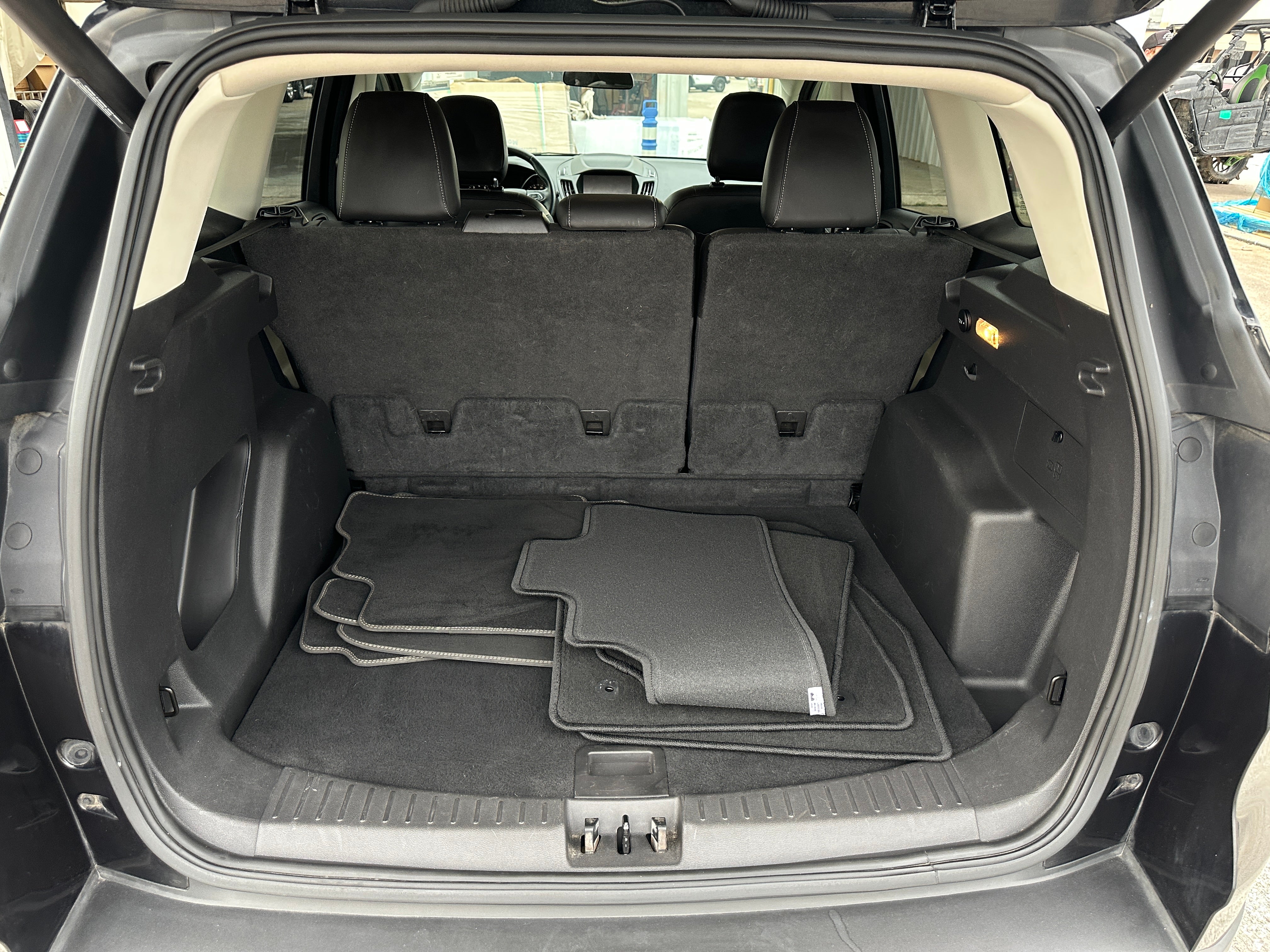 2019 Ford Escape SEL 6