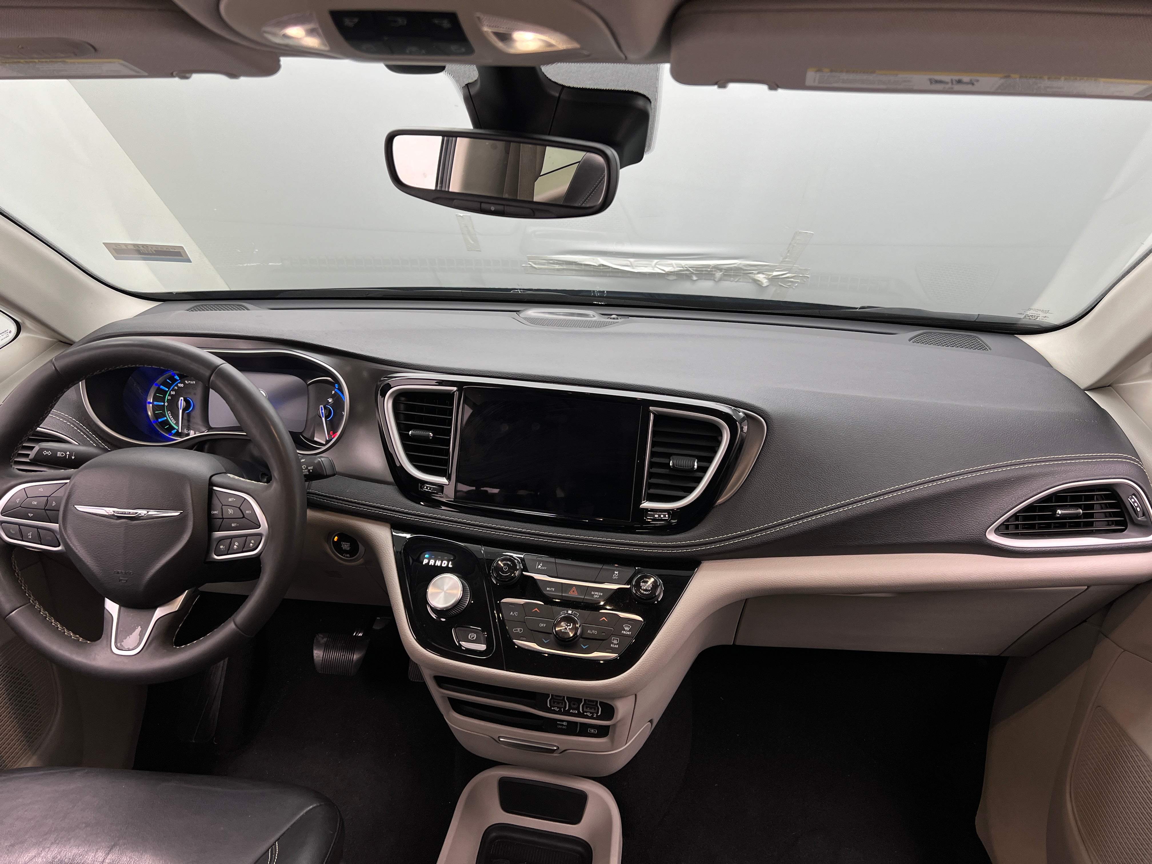 Thumbnail: 2022 Chrysler Pacifica - 2