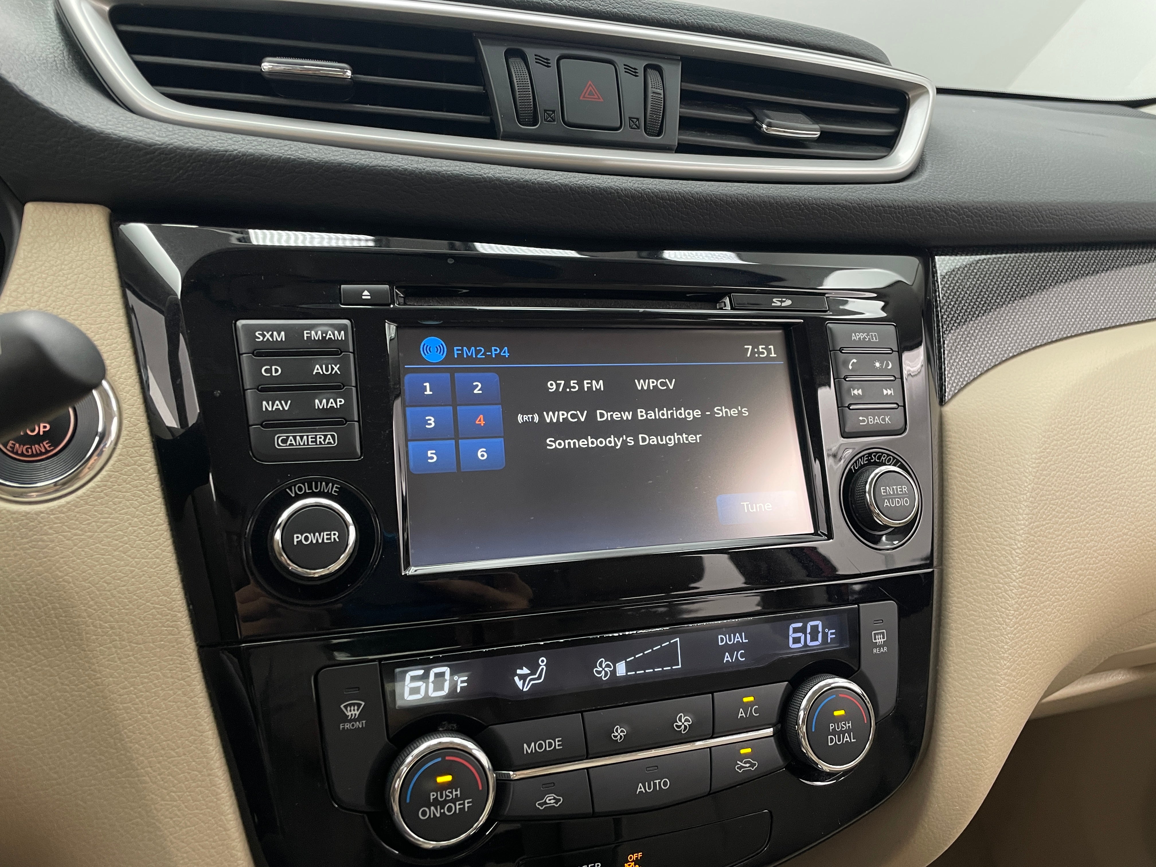 2015 Nissan Rogue SL 3