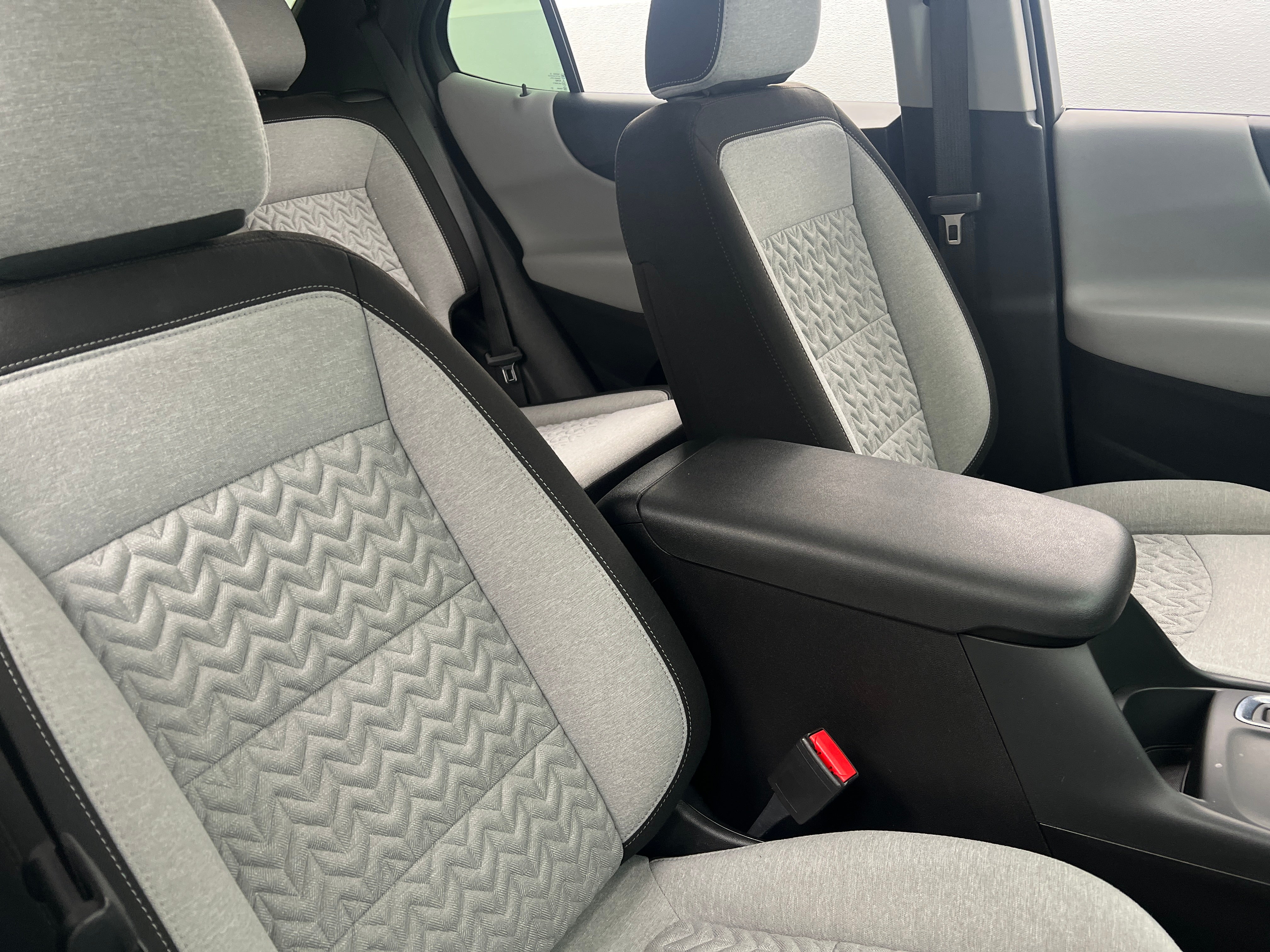 2023 Chevrolet Equinox LT 2