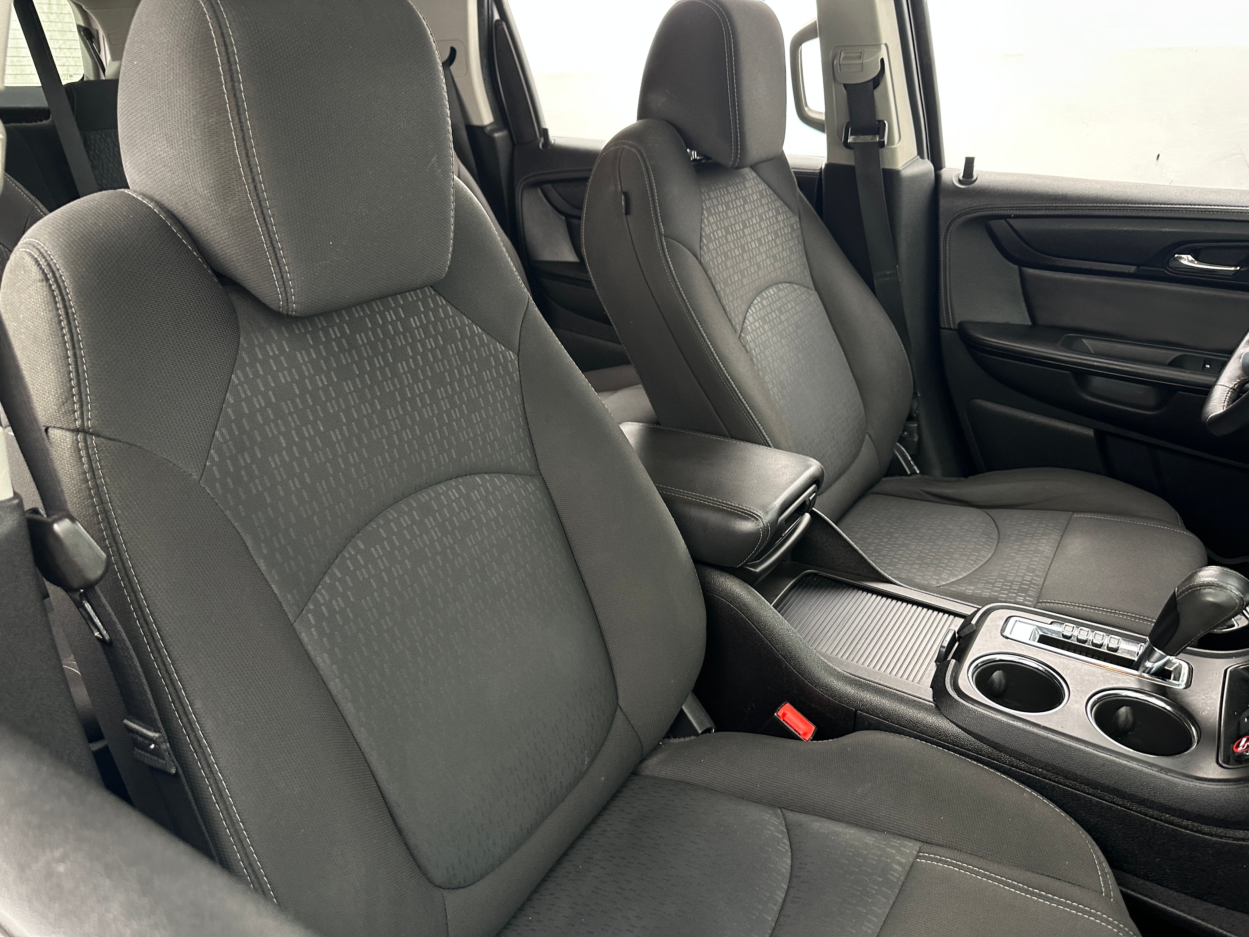 2016 GMC Acadia SLE 2