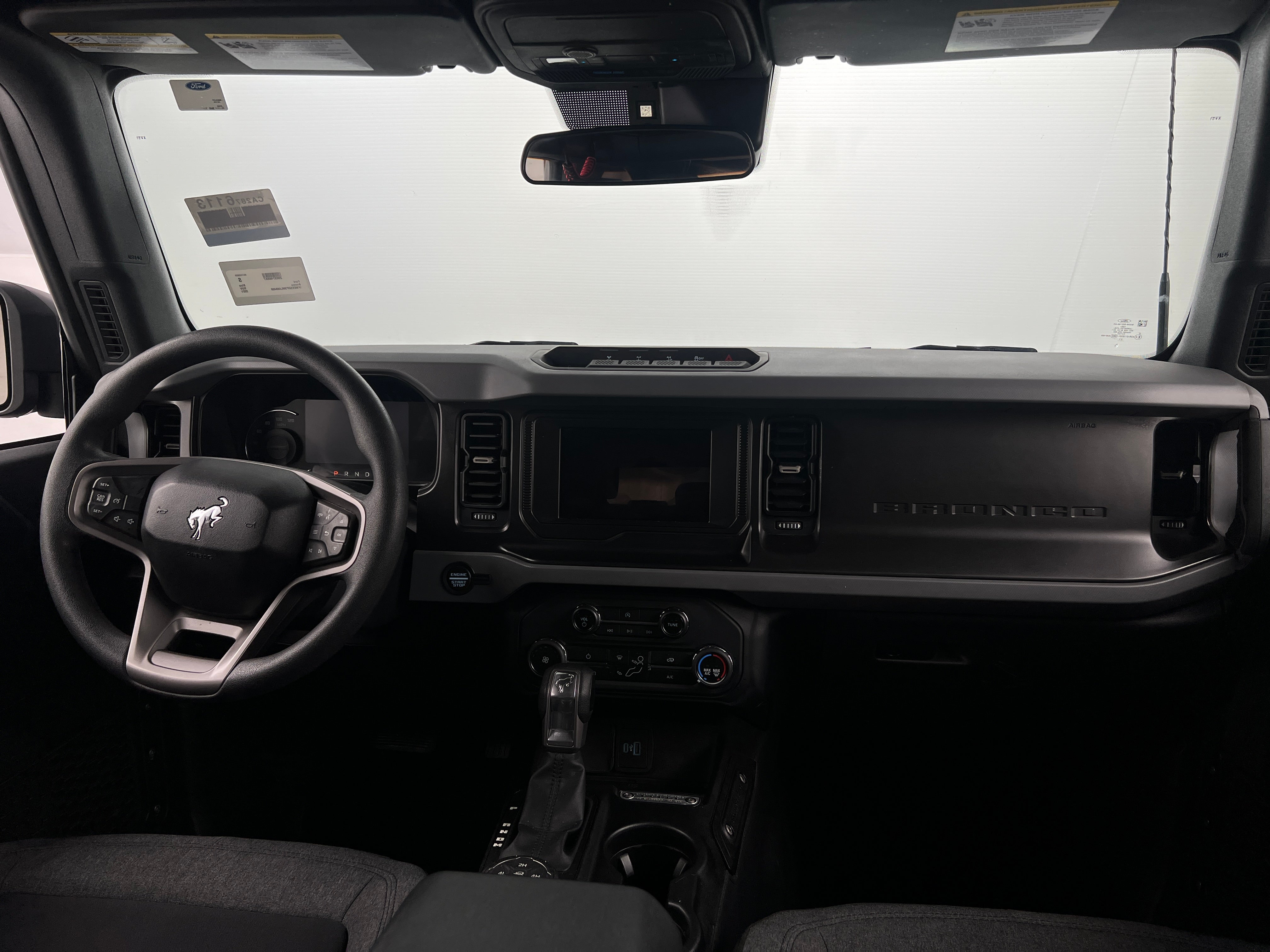 2021 Ford Bronco Base 3