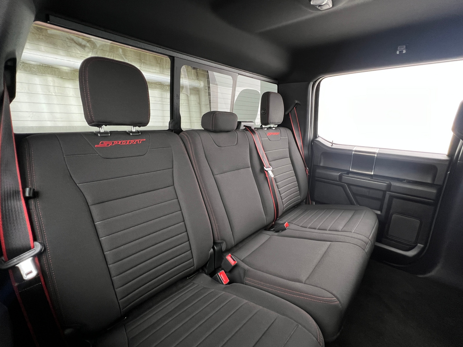 Thumbnail: 2018 Ford Econoline - 6