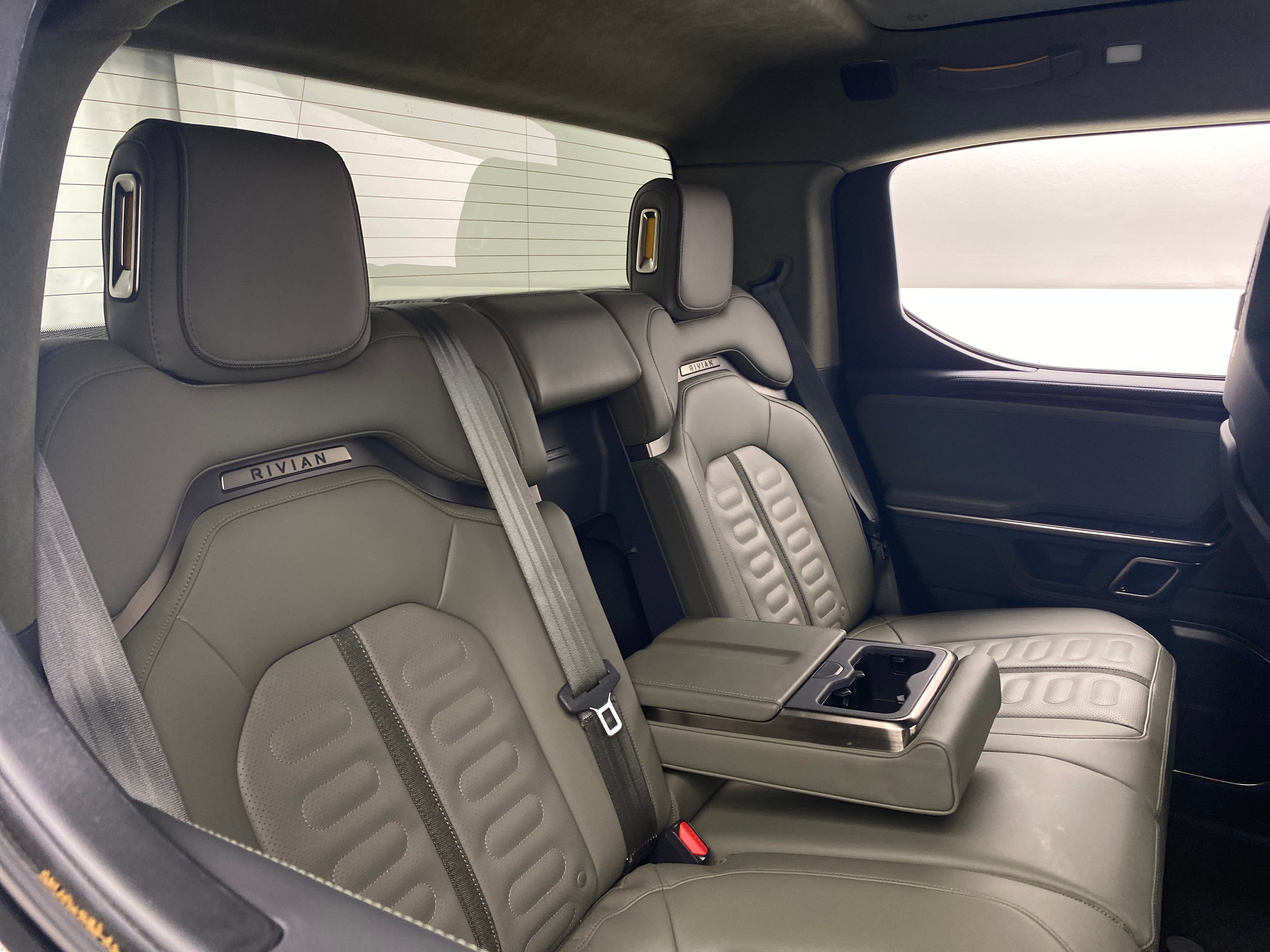 2022 Rivian R1T Launch Edition 6