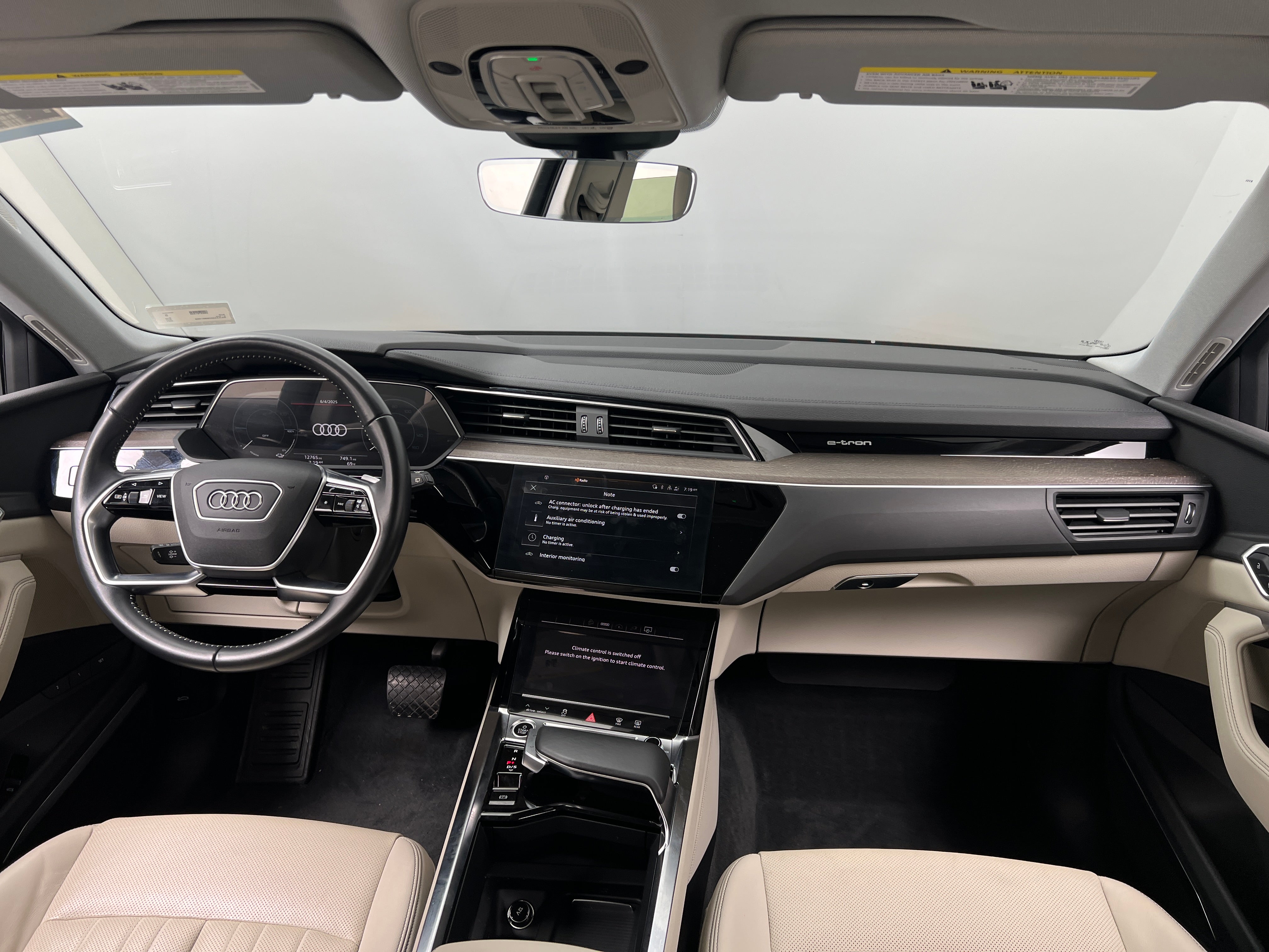 2021 Audi e-tron Premium Plus 2