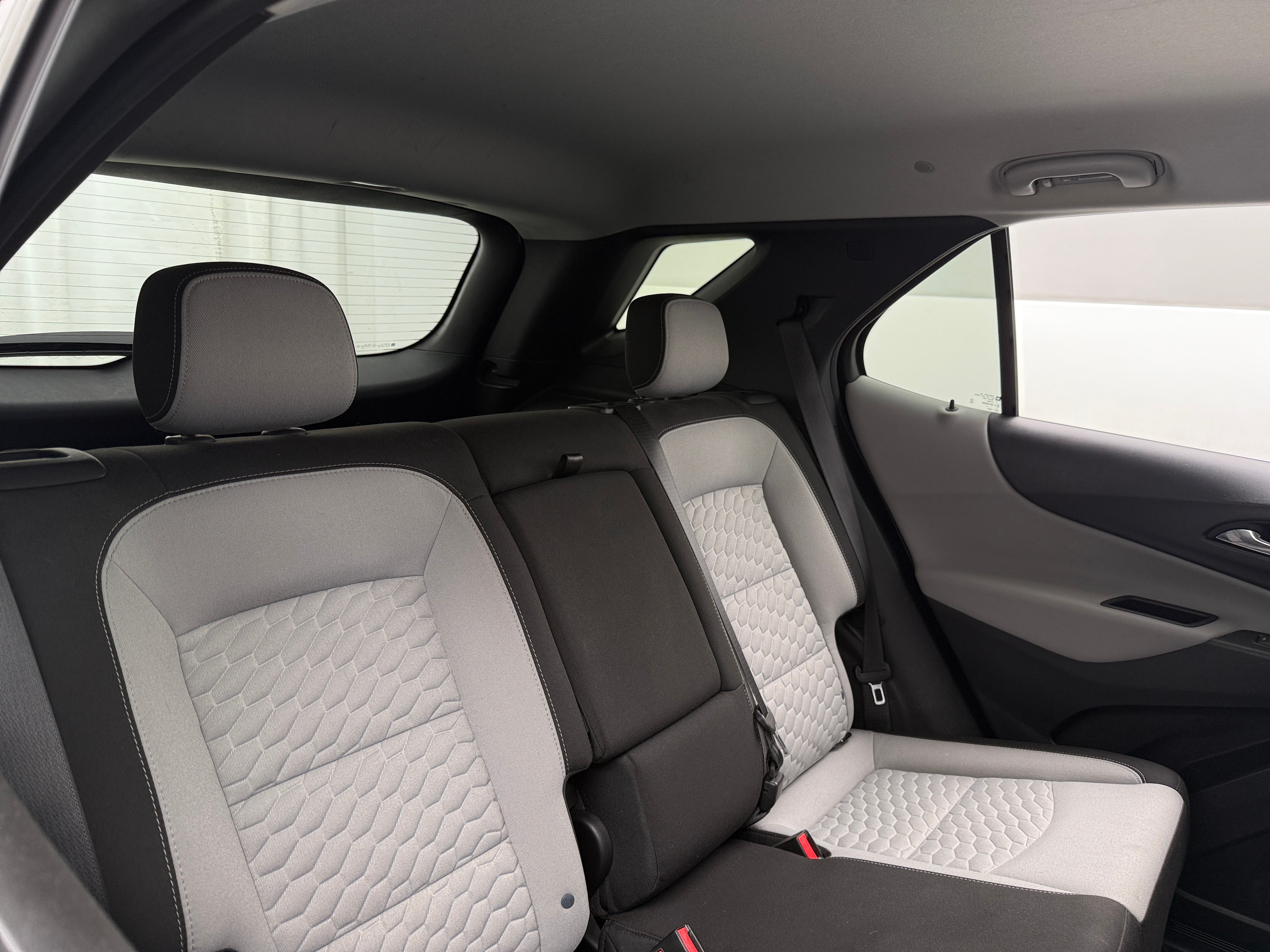2020 Chevrolet Equinox LS 6