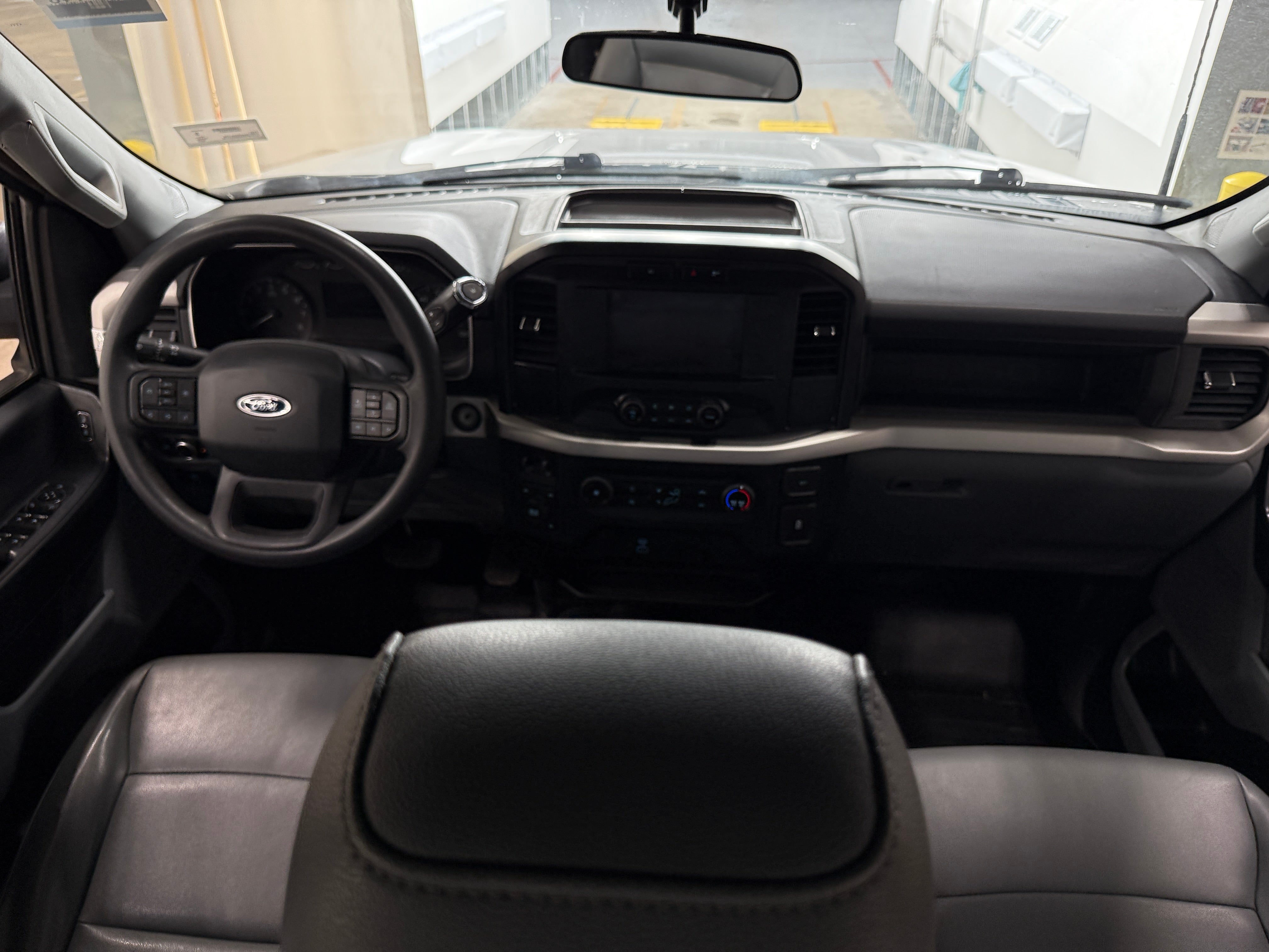 2022 Ford Econoline E-150 3