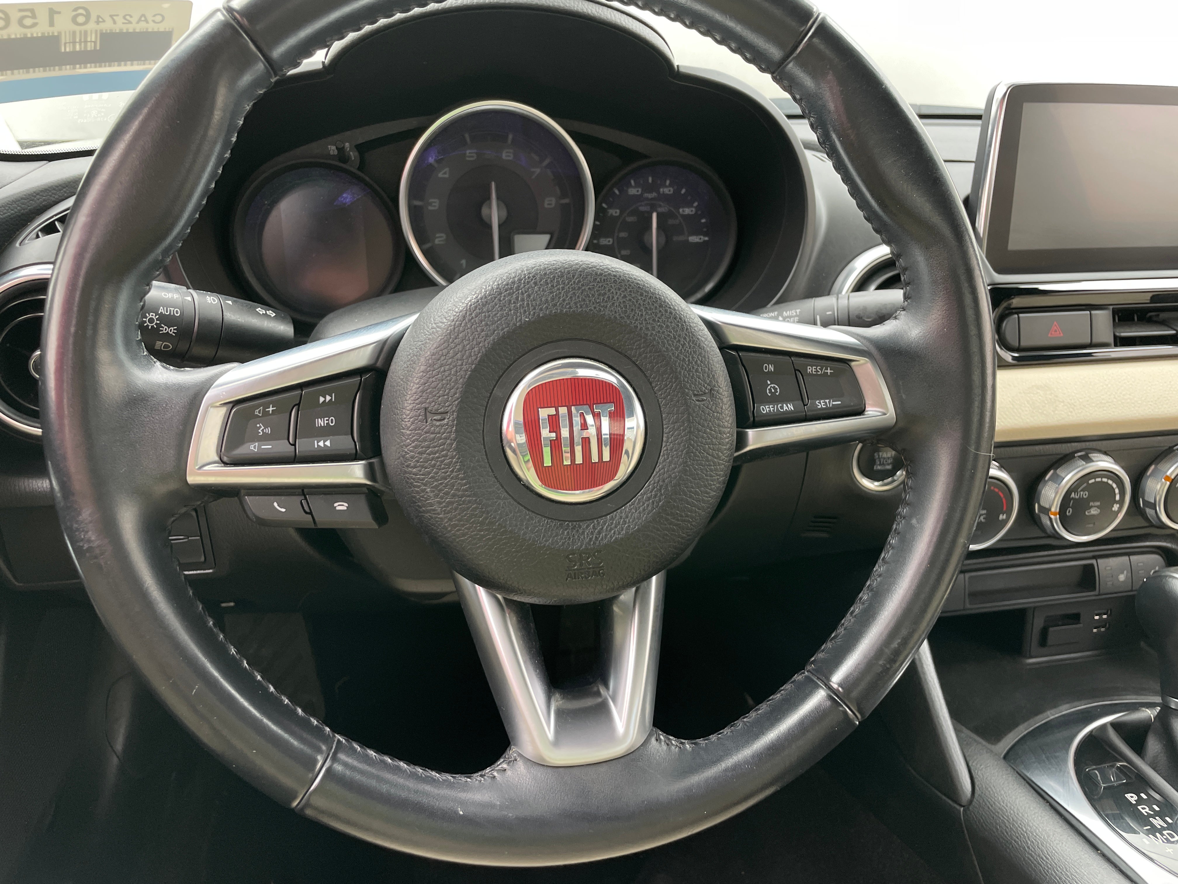 2018 Fiat 124 Spider Lusso 3
