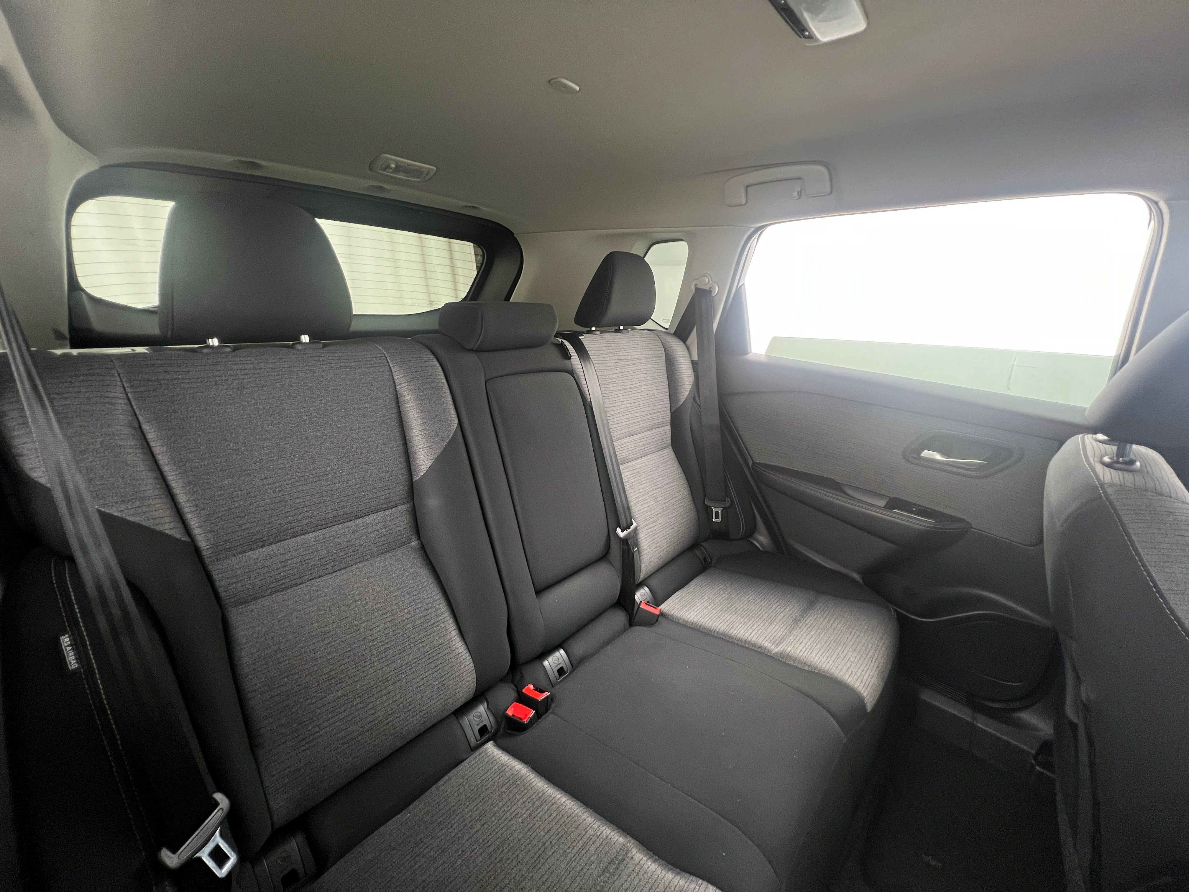 2022 Nissan Rogue SV 6