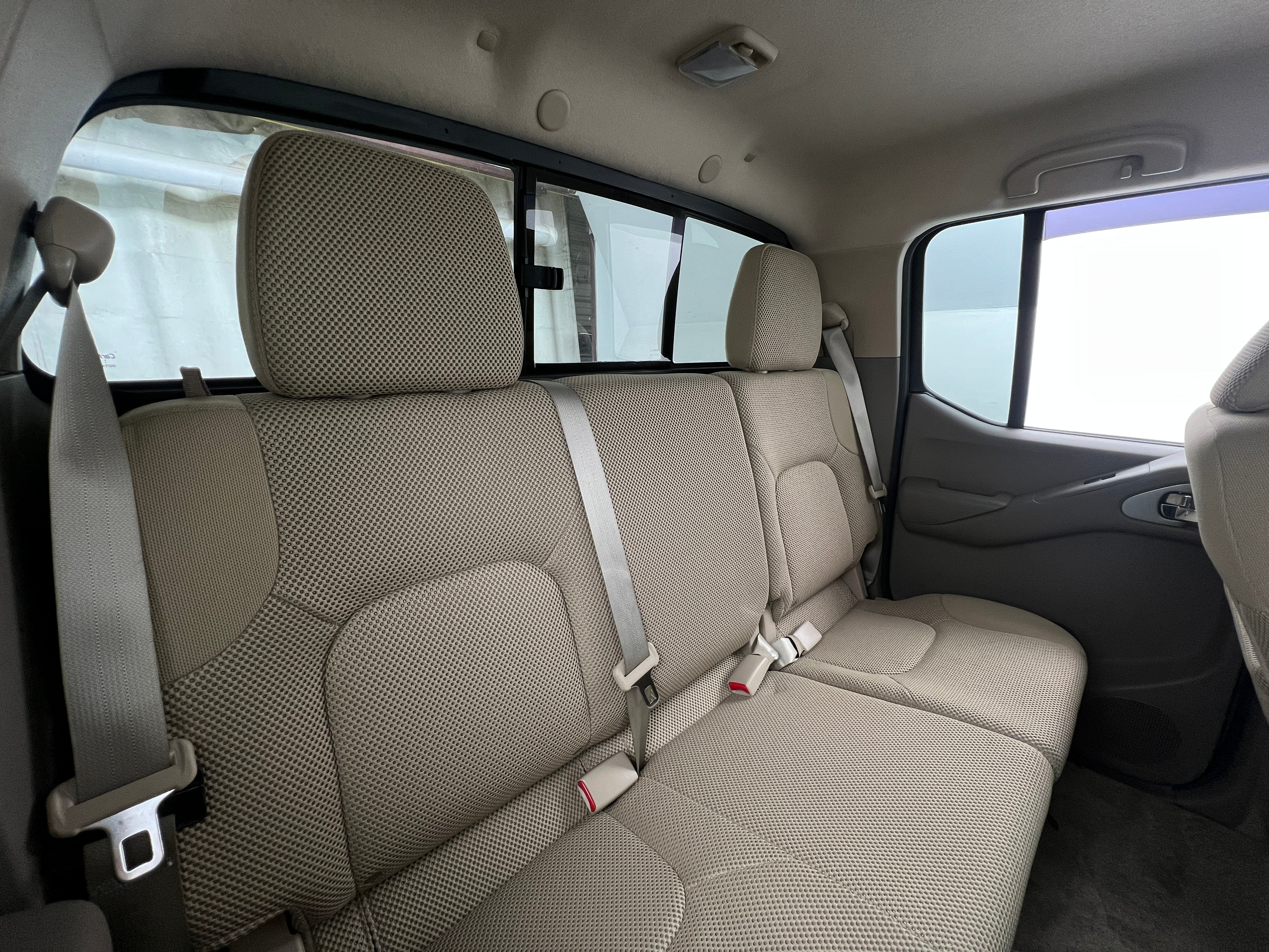 2016 Nissan Frontier SV 6