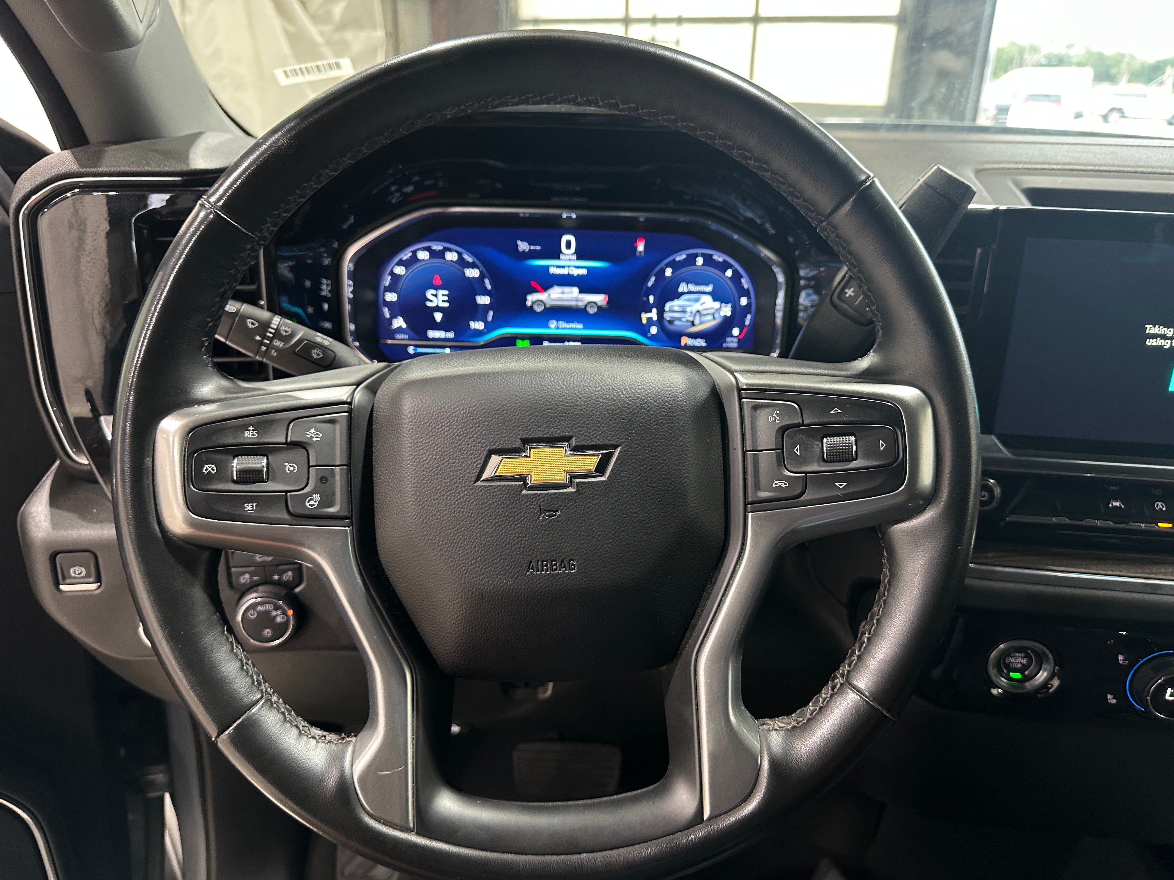 2023 Chevrolet Silverado 1500 LT 5
