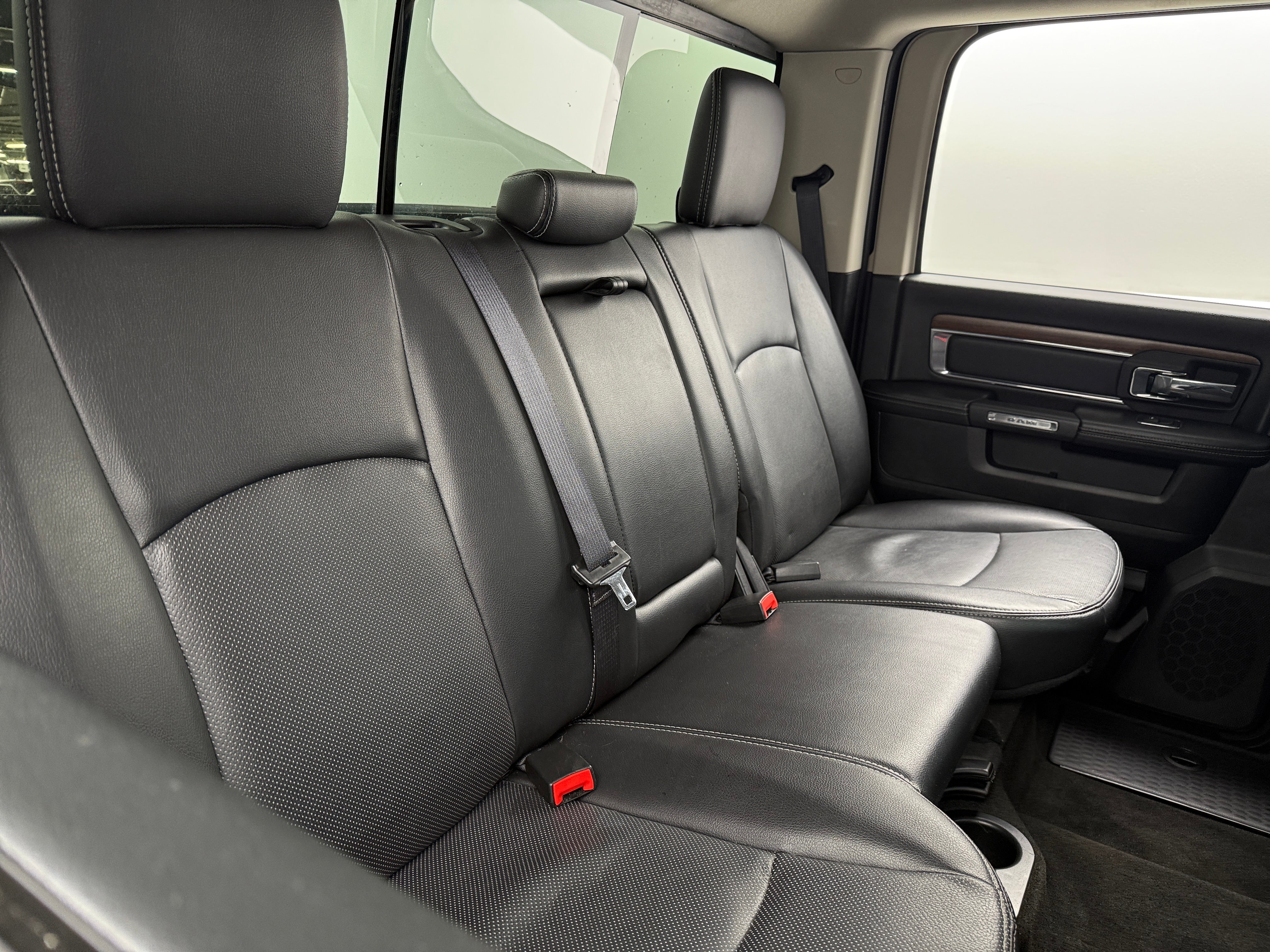 2016 RAM 3500 Laramie 5