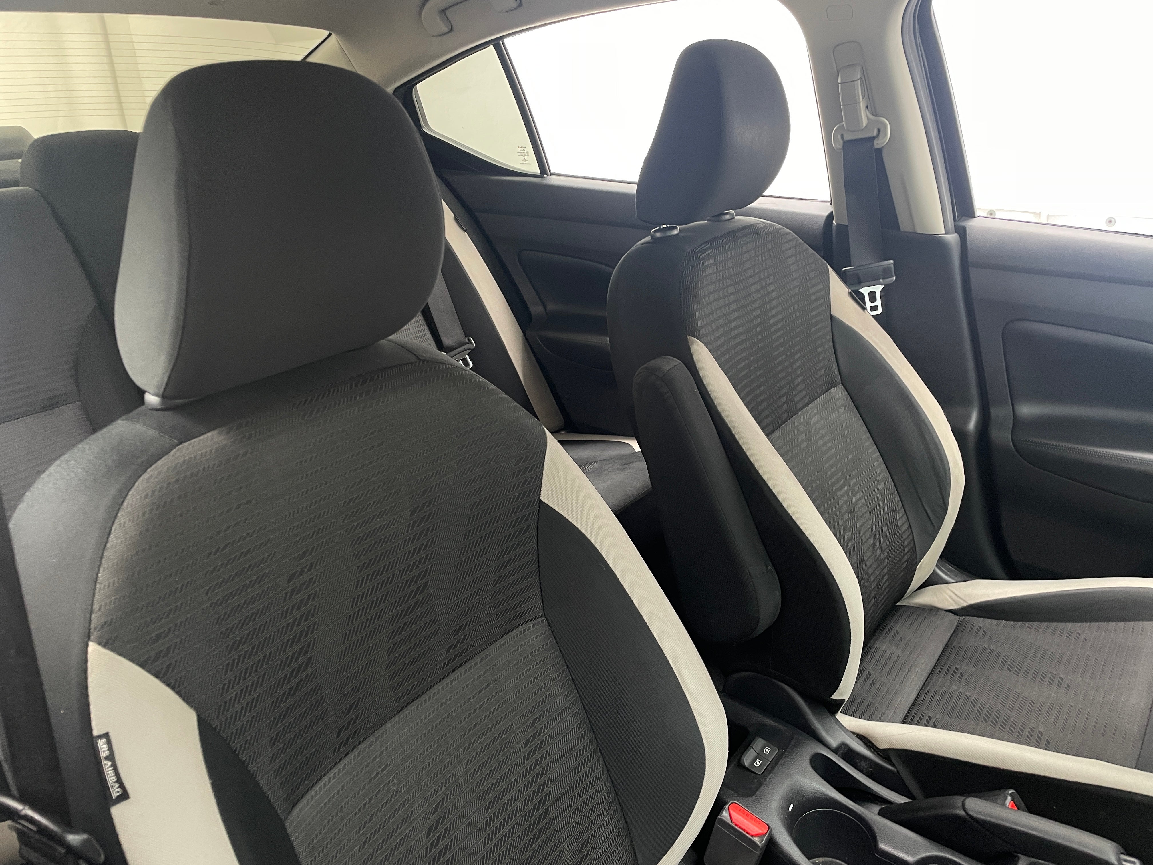 2020 Nissan Versa SV 2