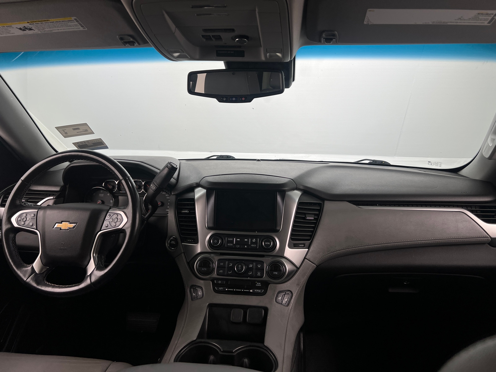 Thumbnail: 2019 Chevrolet Tahoe - 2