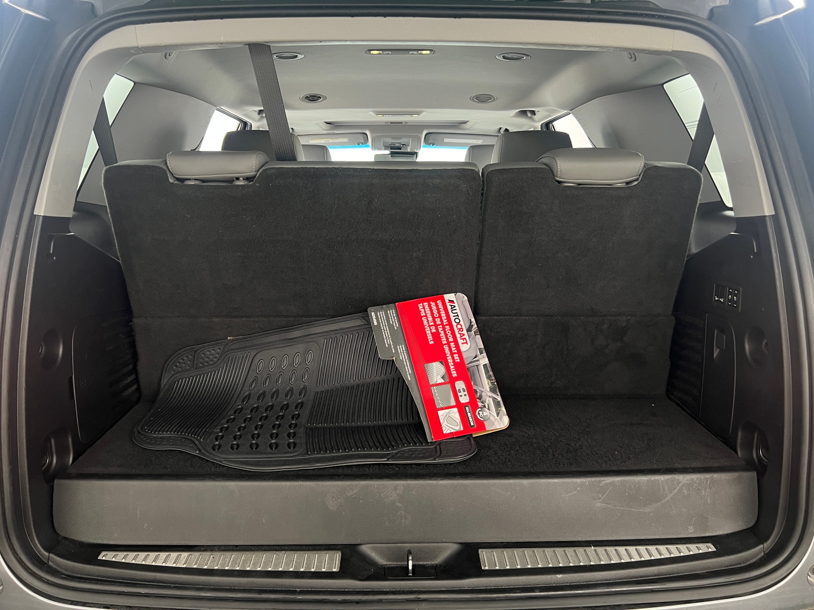 Thumbnail: 2019 Chevrolet Tahoe - 6