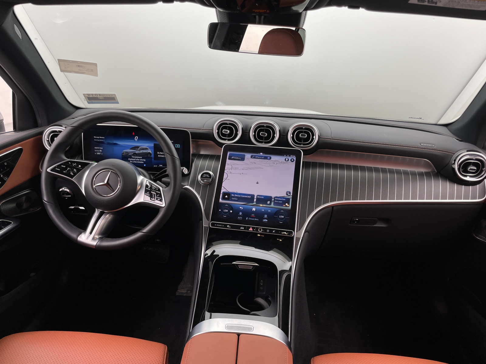 Thumbnail: 2023 Mercedes-Benz GLC - 2