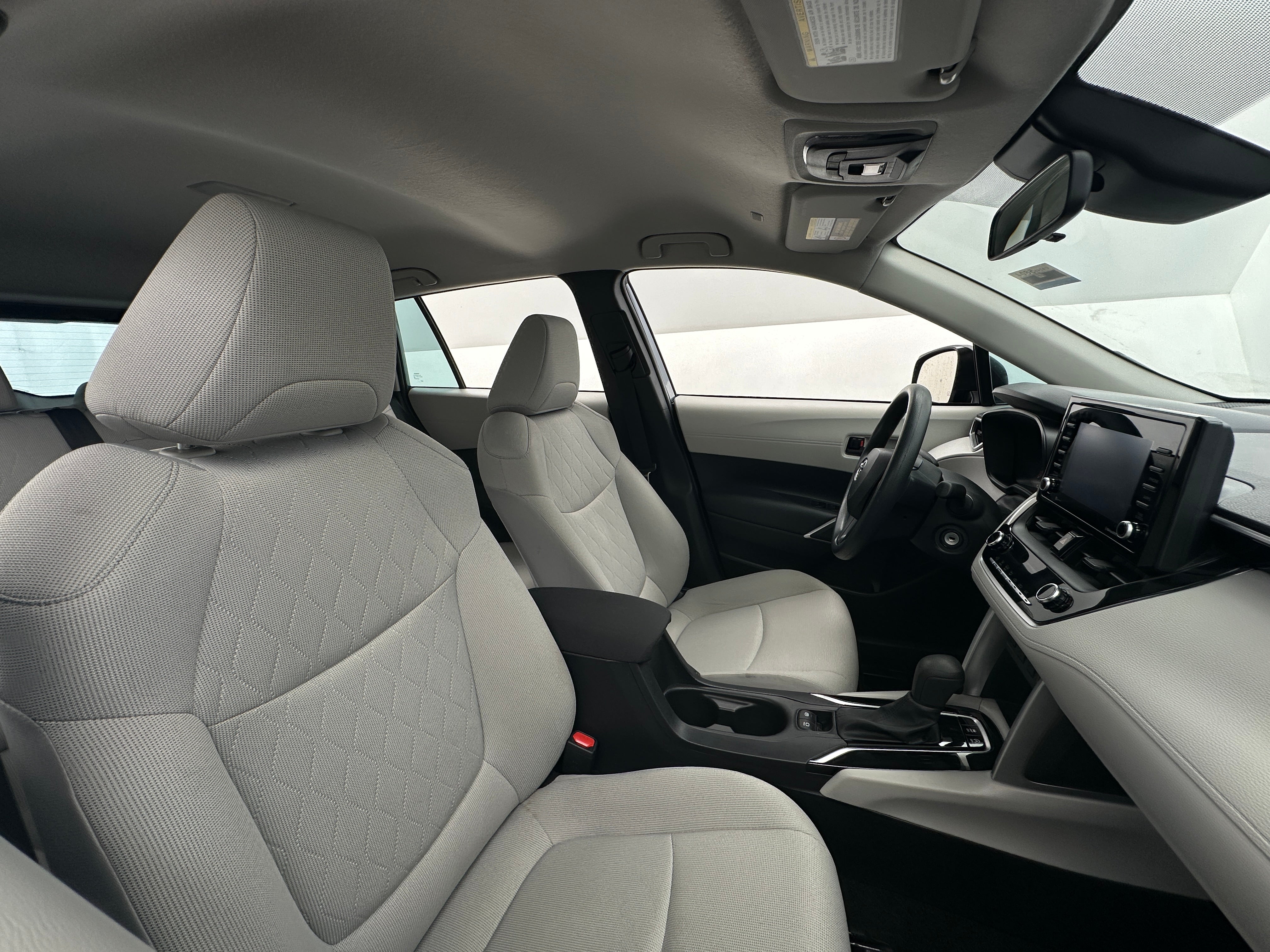 2022 Toyota Corolla Cross L 2