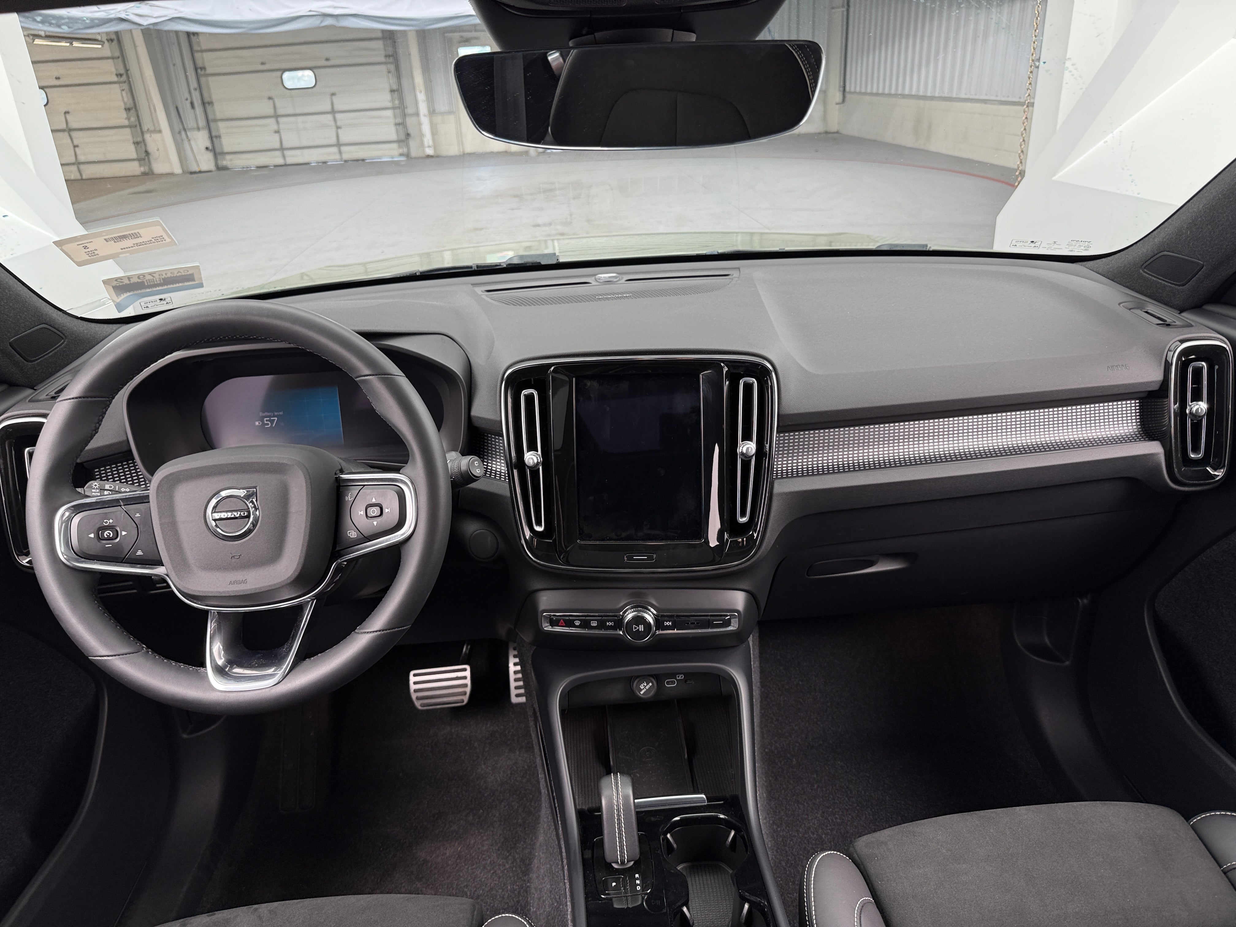 2022 Volvo XC40 Recharge Ultimate 2