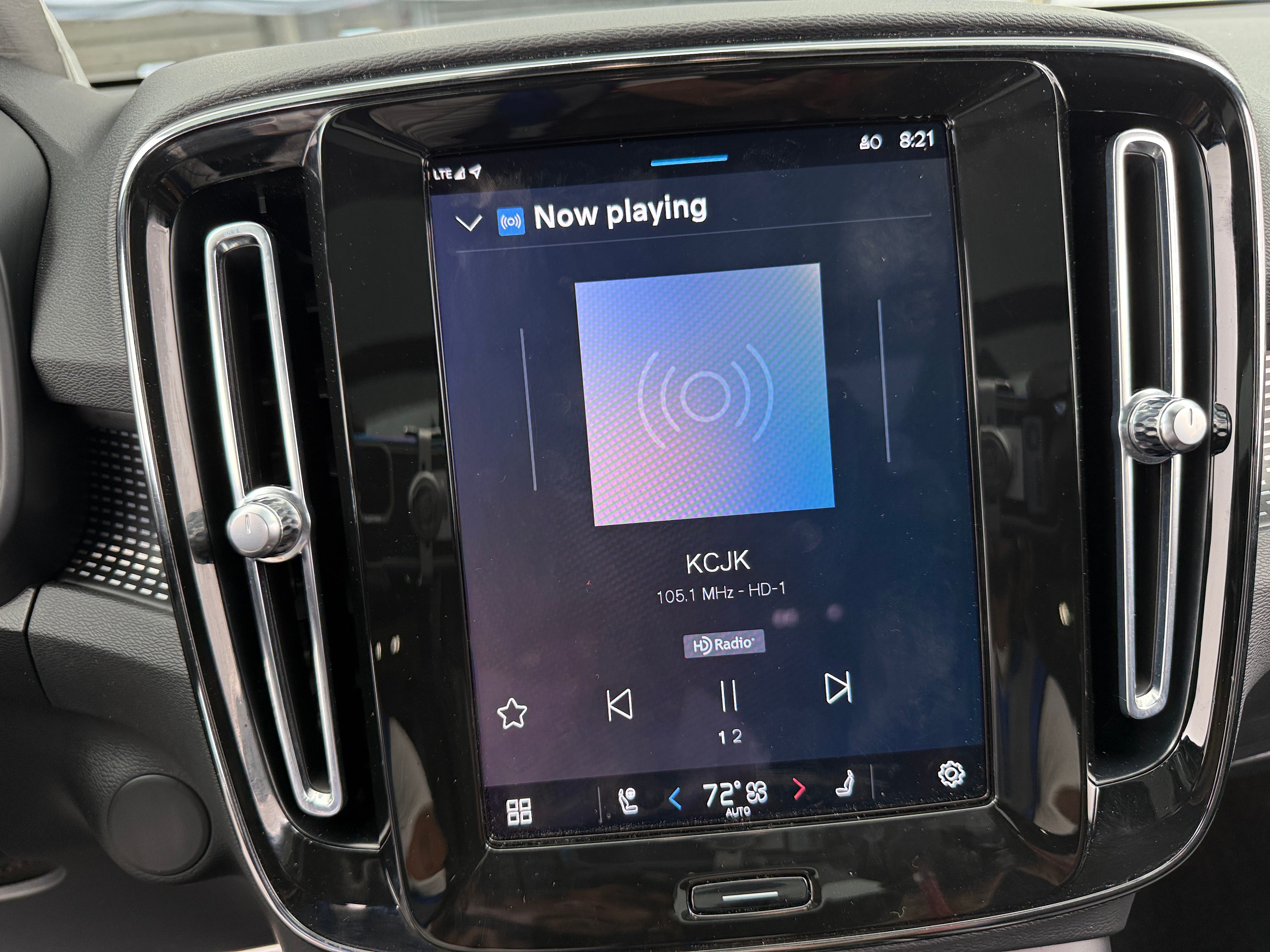 2022 Volvo XC40 Recharge Ultimate 3