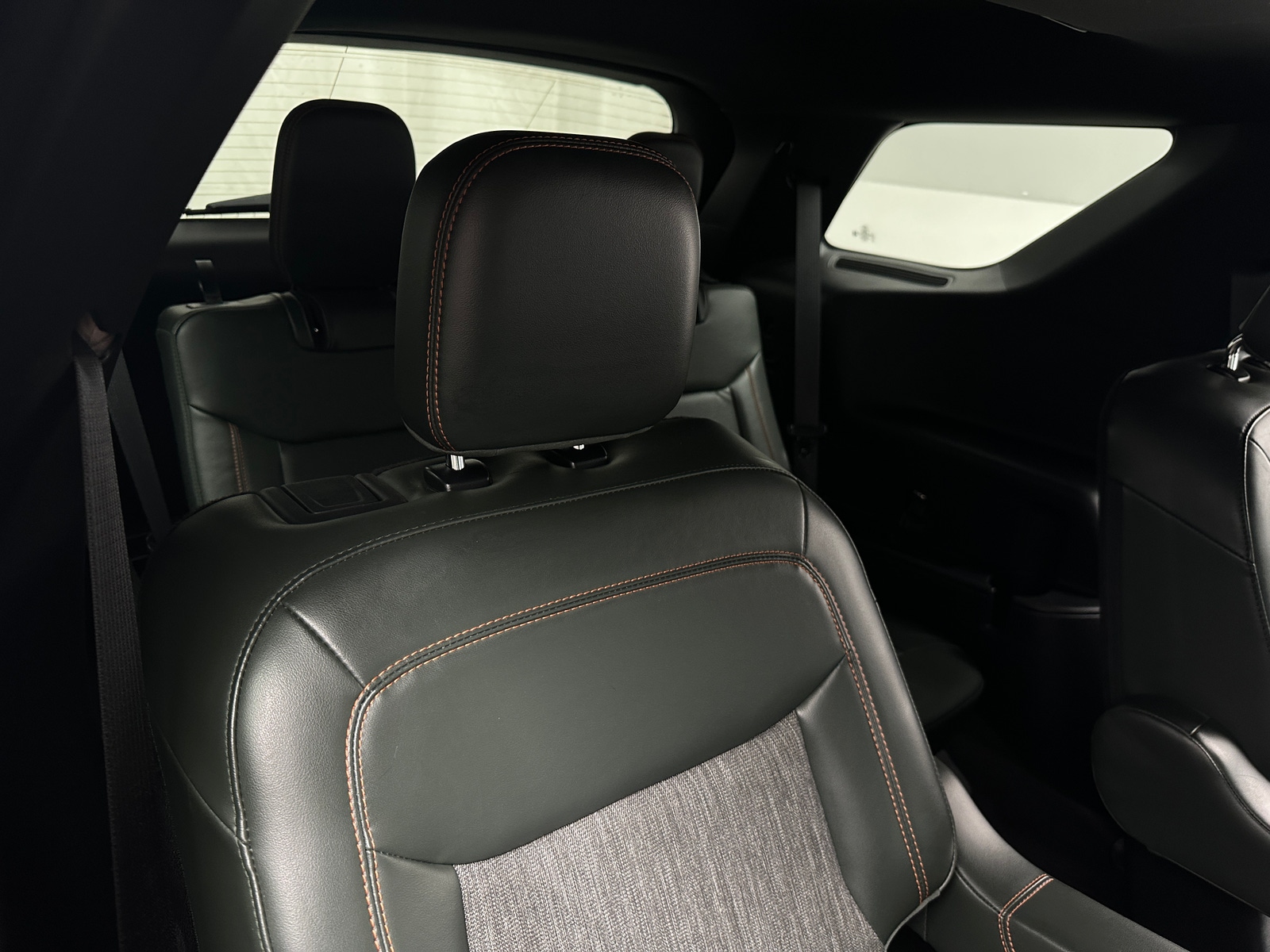 Thumbnail: 2022 Ford Explorer - 5