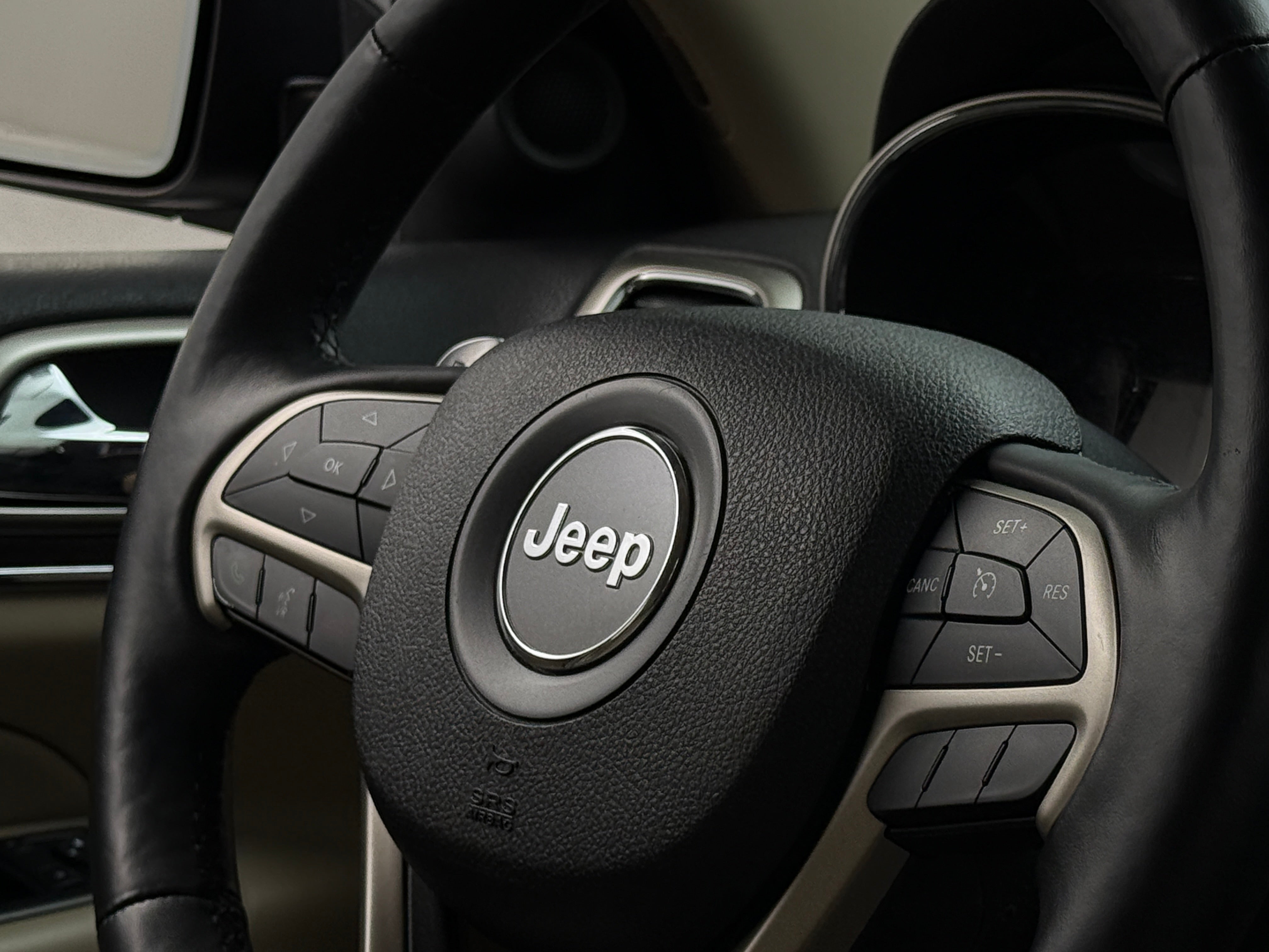 2015 Jeep Grand Cherokee Limited Edition 4