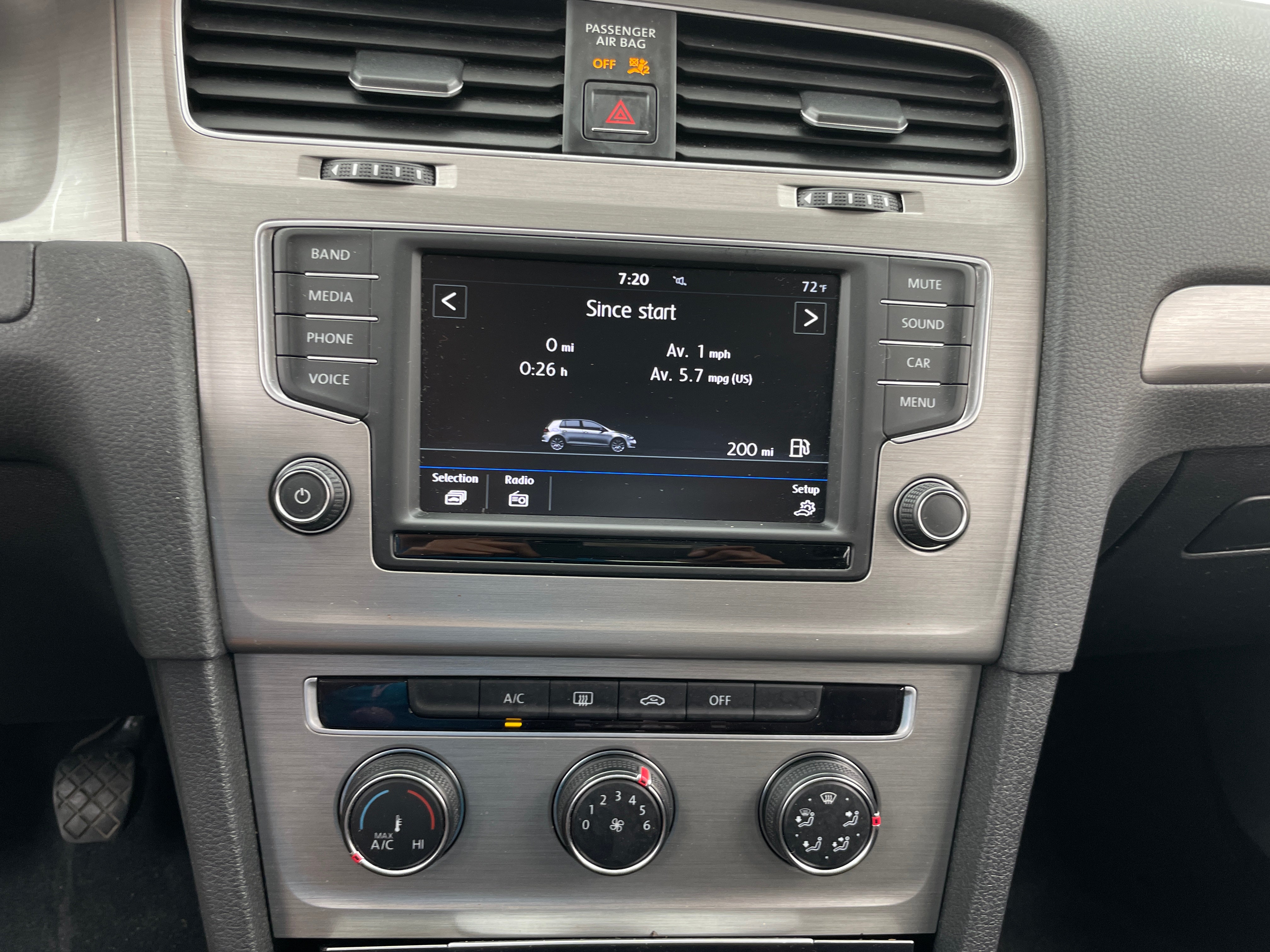 2017 Volkswagen Golf S 4