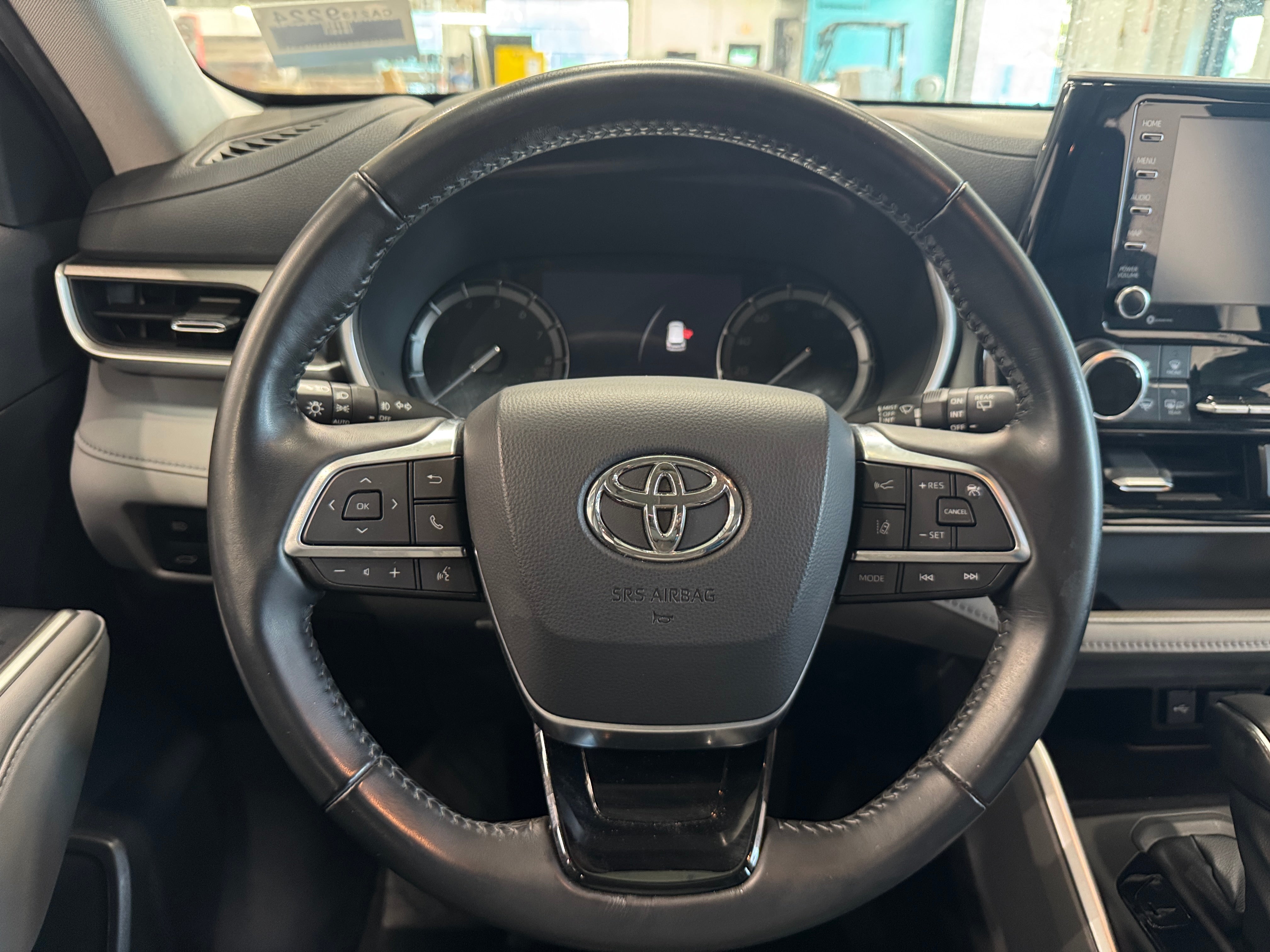 2021 Toyota Highlander XLE 4