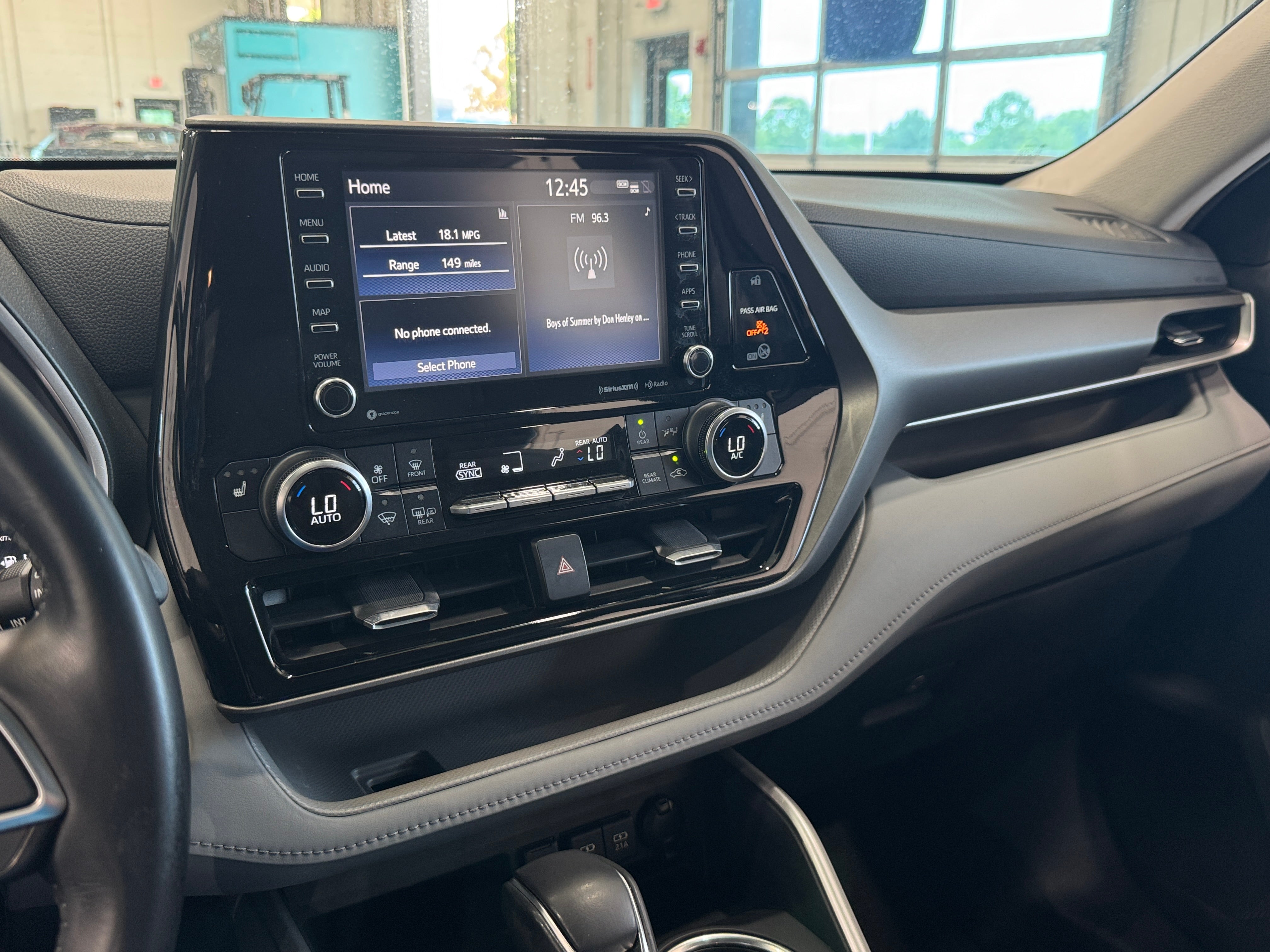 2021 Toyota Highlander XLE 3